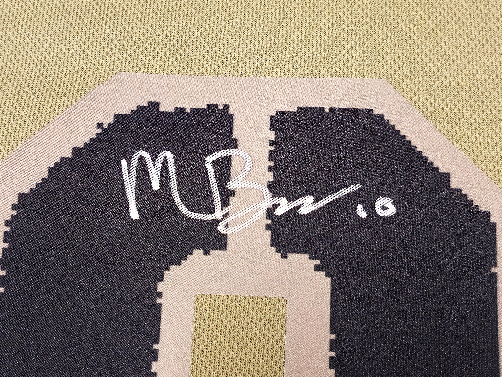 Seattle Kraken Matty Beniers Autographed Camo Salute Adidas Authentic Jersey Size 44 Fanatics Holo Stock #222022 - Image 3