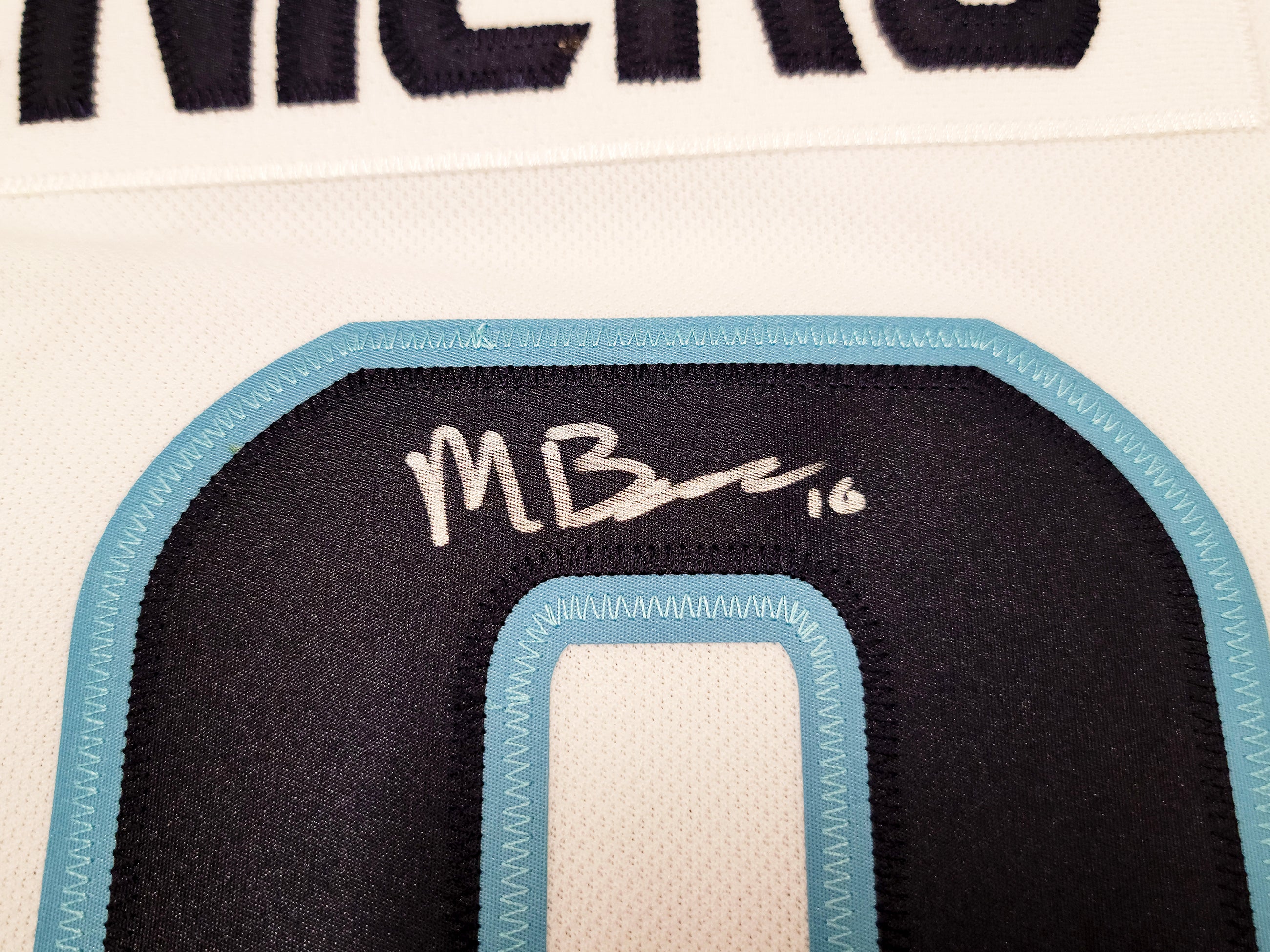 Seattle Kraken Matty Beniers Autographed White Adidas Authentic Jersey Size 54 With Inaugural Patch "1st Kraken Draft Pick" Fanatics Holo Stock #206010 - Image 4