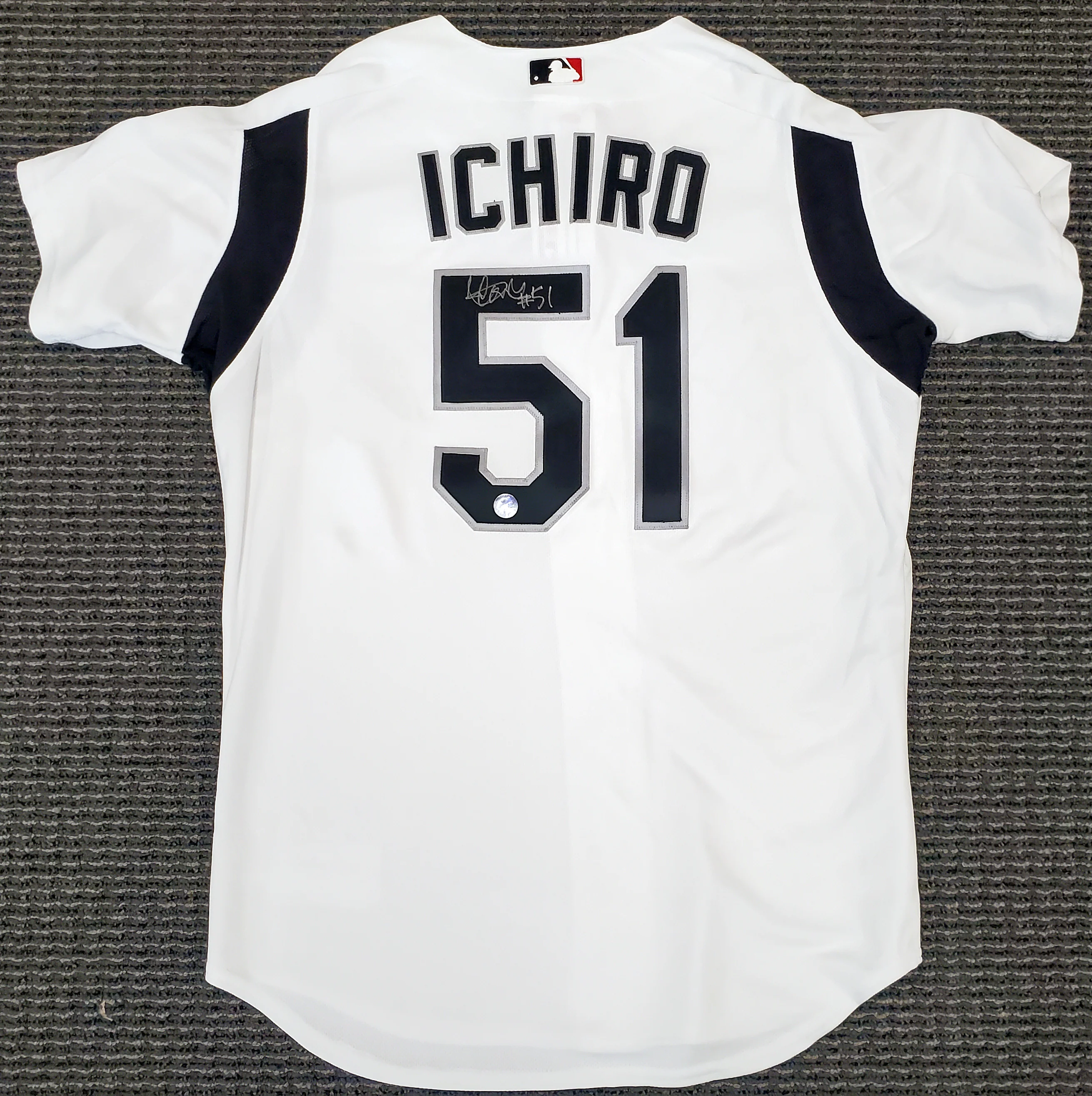 Seattle Mariners Ichiro Suzuki Autographed White Majestic 2003 All-Star Game Jersey Size XL "51" IS Holo Stock #189996 - Image 3