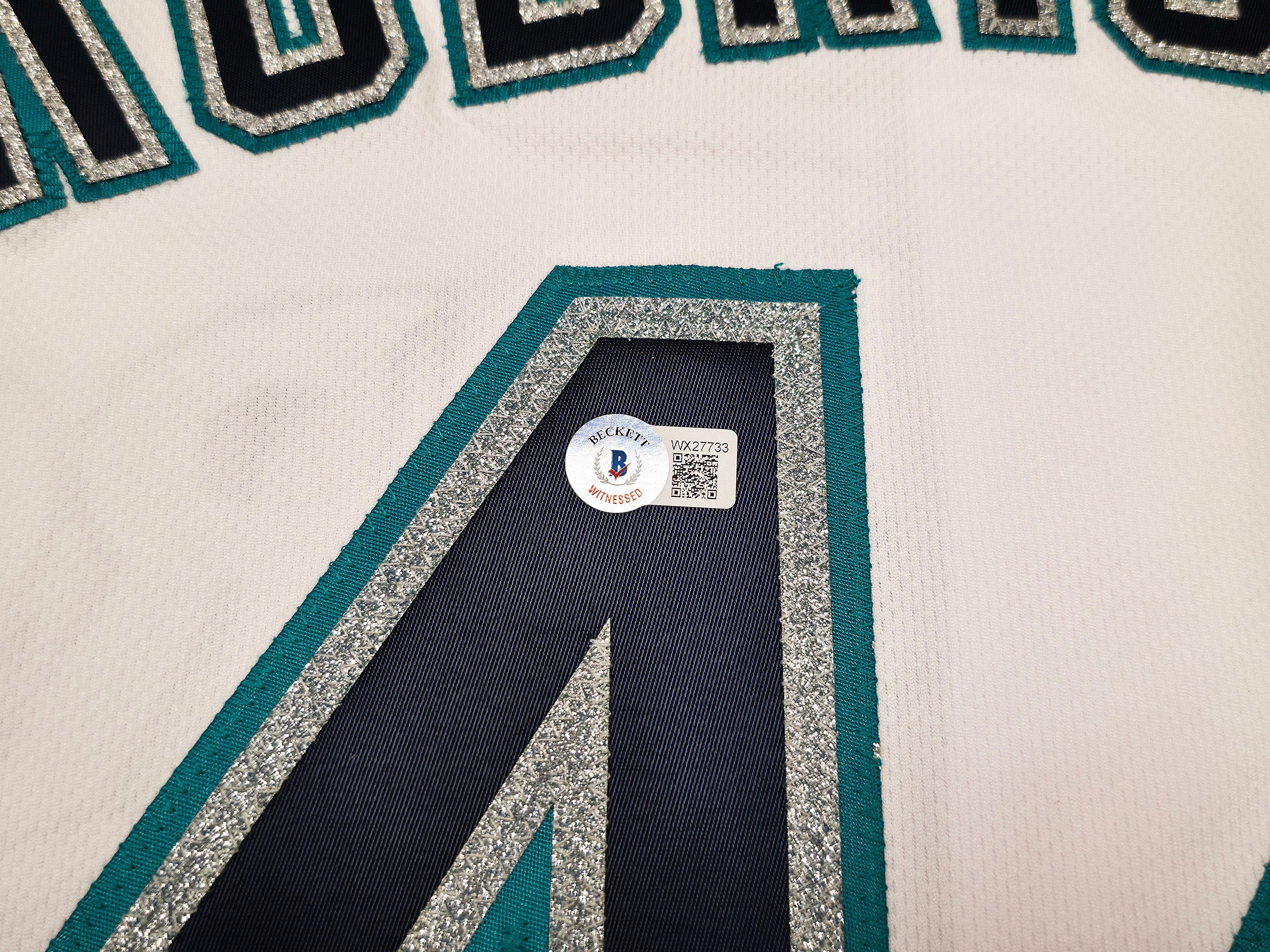 Seattle Mariners Julio Rodriguez Autographed White Nike Authentic Collection Jersey Size 48 Beckett BAS Witness Stock #252428 - Image 4