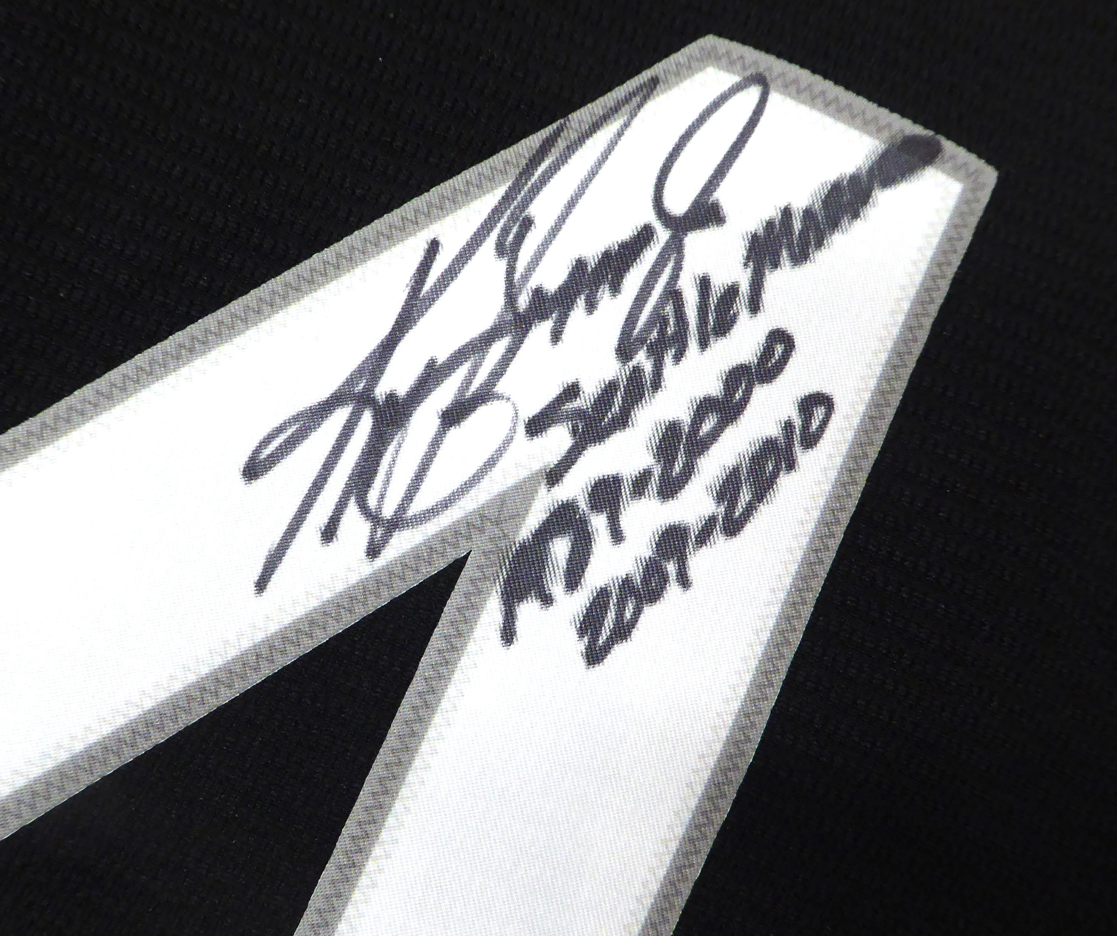 Seattle Mariners Ken Griffey Jr. Autographed Black Nike Jersey "Seattle Mariners, 1989-2000 2009-2010" Beckett BAS QR #1W448997 - Image 3