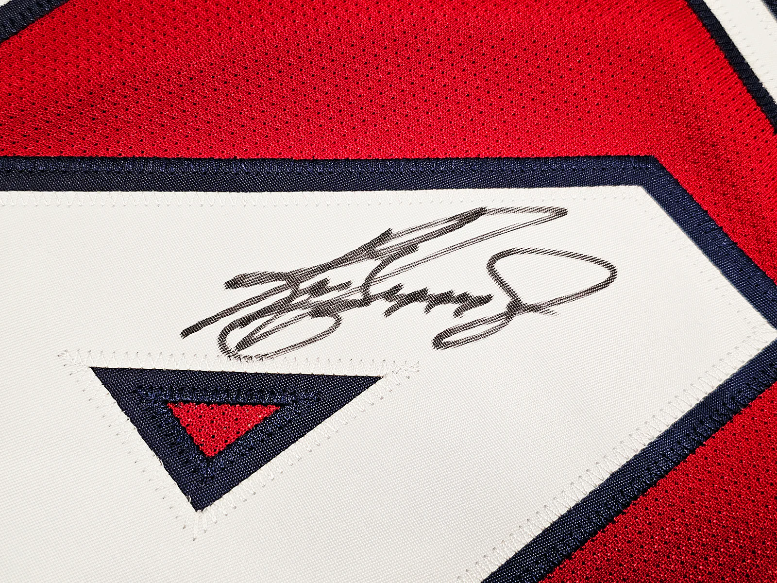 Seattle Mariners Ken Griffey Jr. Autographed Red Authentic Mitchell & Ness 1997 All Star Game Jersey Size L Jackie Robinson Patch Beckett BAS Witness Stock #212471 - Image 4