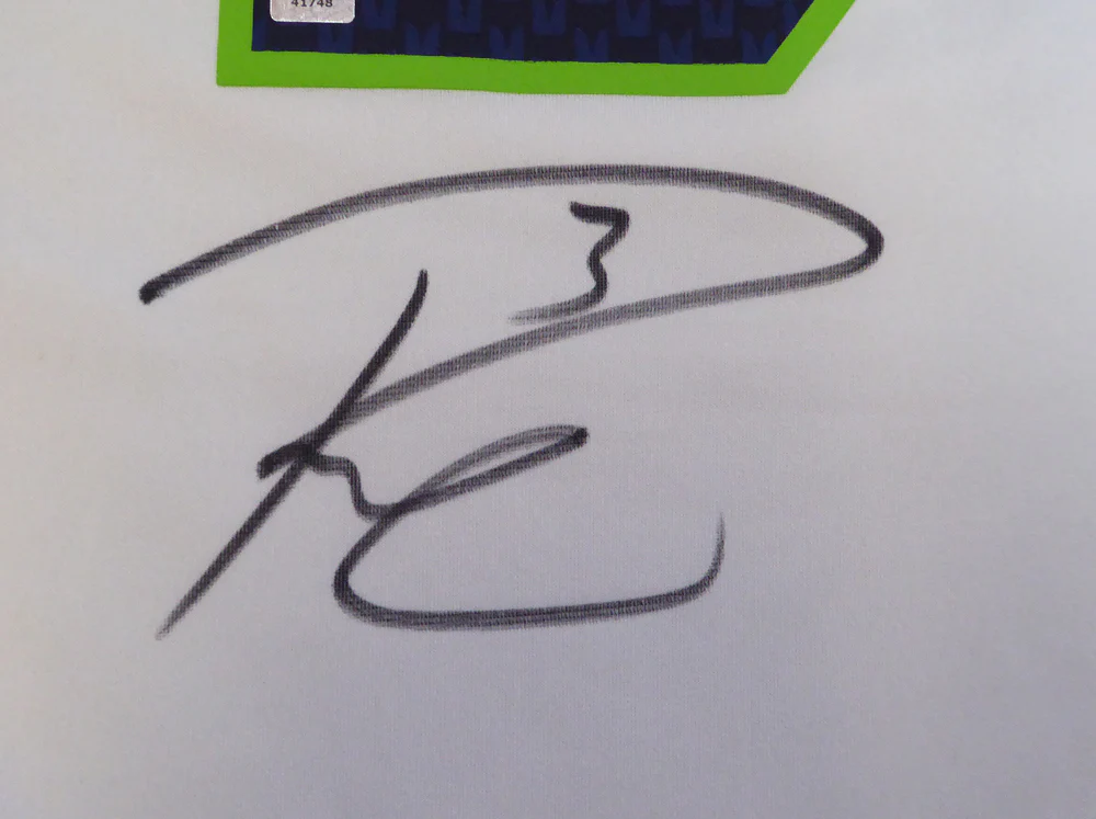 Seattle Seahawks Russell Wilson Autographed White Nike Jersey Size XXL RW Holo Stock #105024 - Image 3