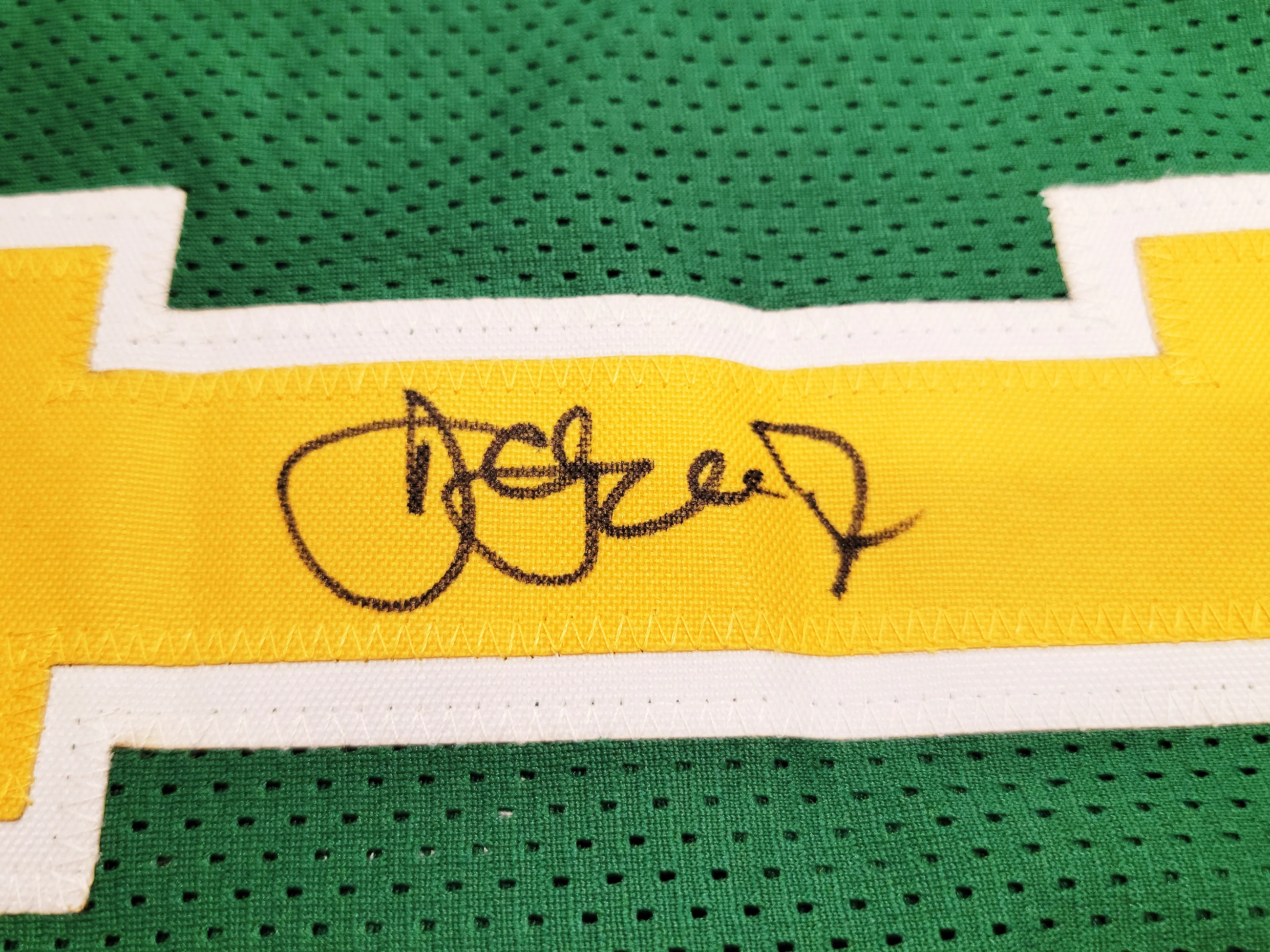 Seattle Supersonics Detlef Schrempf Autographed Green Jersey MCS Holo Stock #202421 - Image 4
