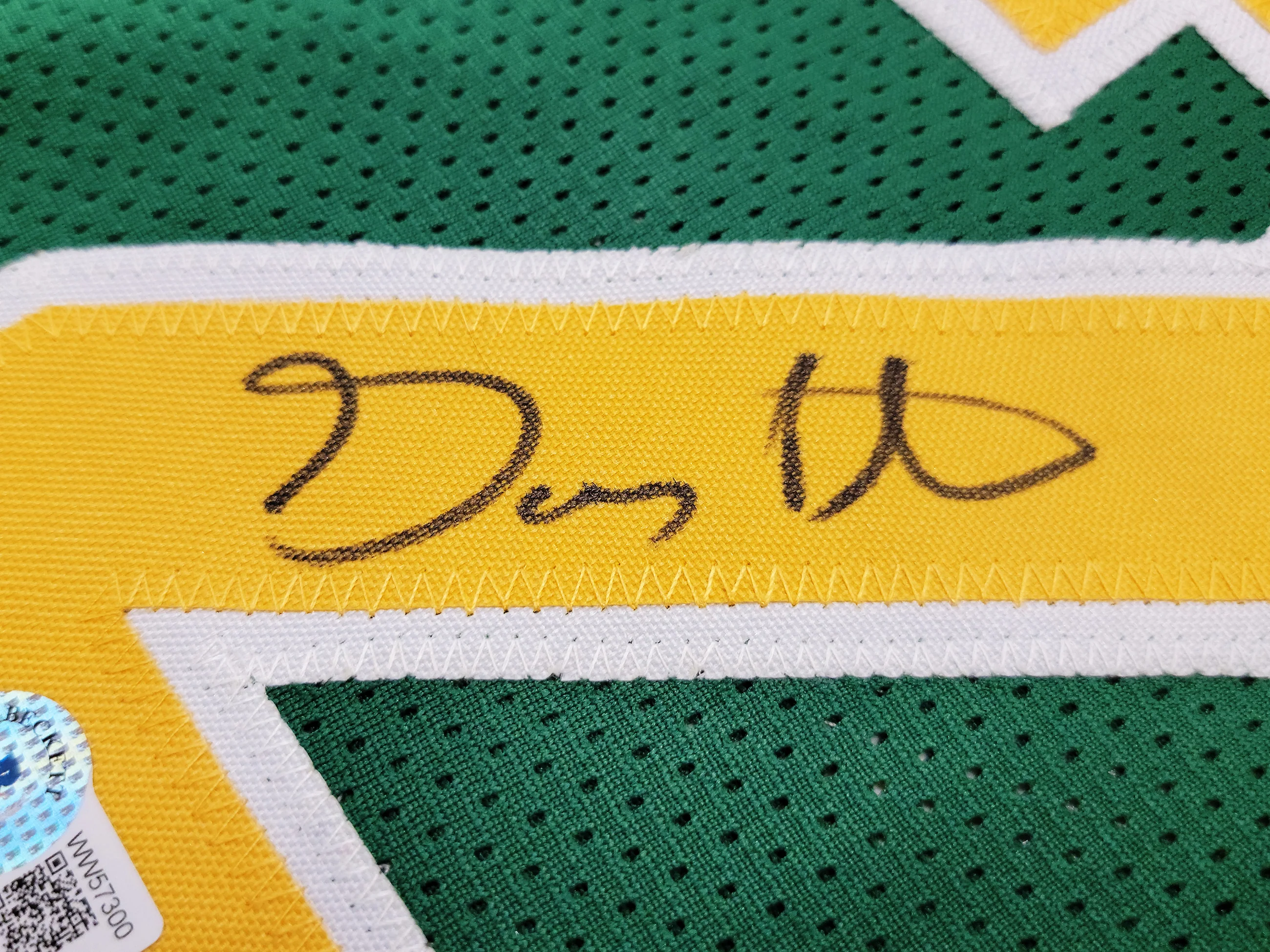 Seattle Supersonics Gary Payton Autographed Green Jersey Beckett BAS QR Stock #203421 - Image 3