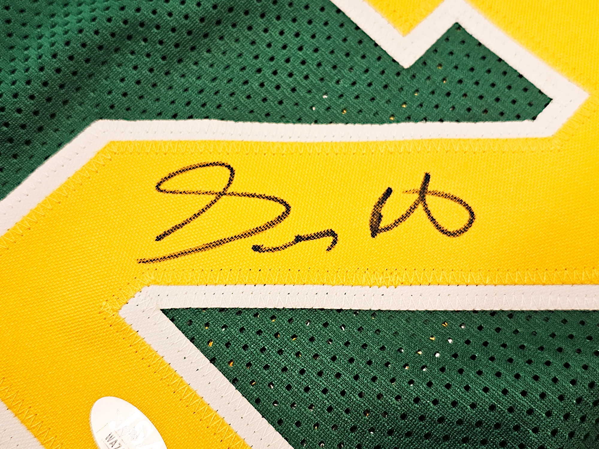 Seattle Supersonics Gary Payton Autographed Green Jersey JSA Stock #215724 - Image 4