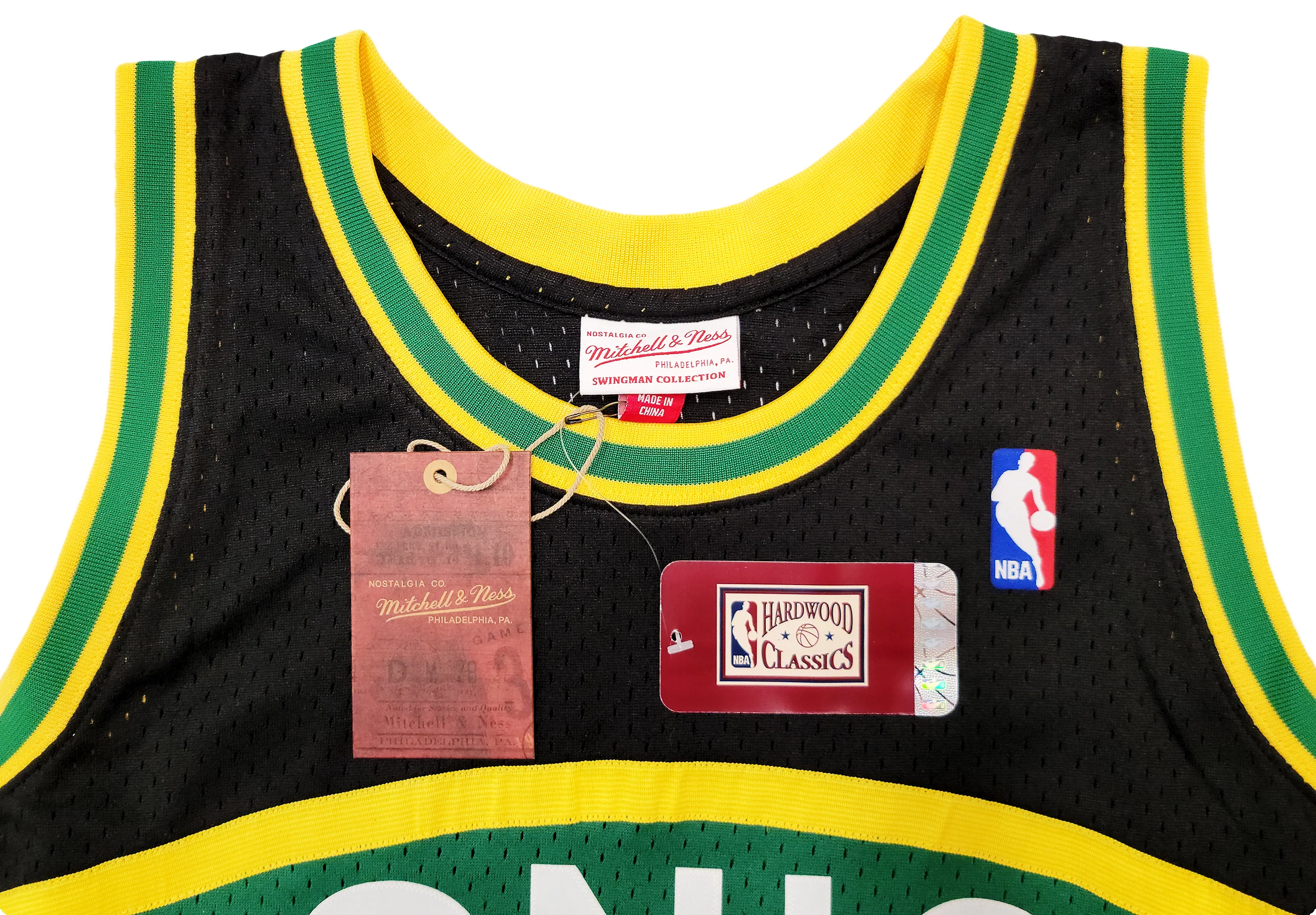 Seattle Supersonics Shawn Kemp Autographed Black Authentic Mitchell & Ness Hardwood Classics Swingman Jersey Size XL Signed On Front MCS Holo Stock #203435 - Image 5