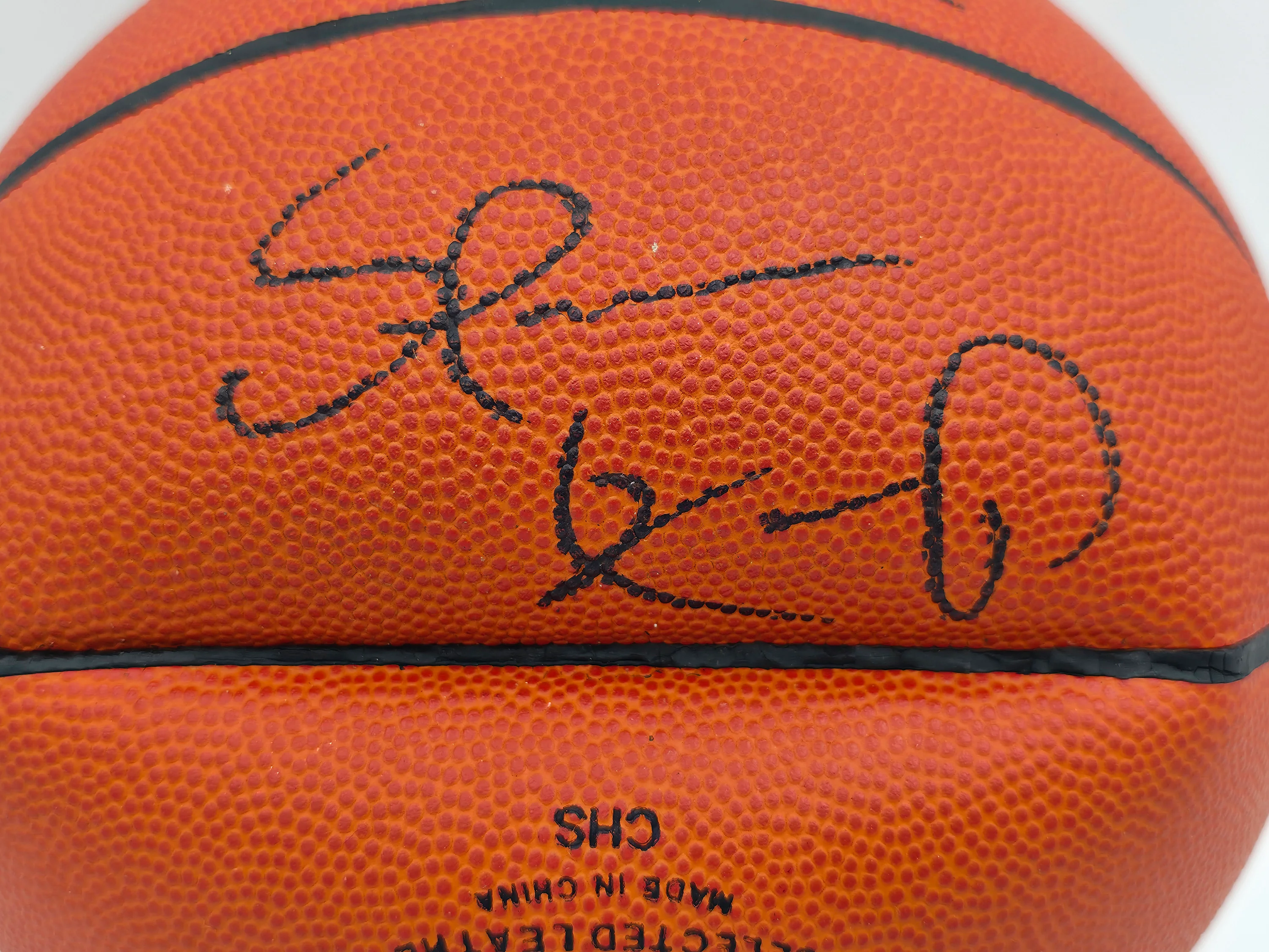 Shawn Kemp Autographed Official NBA Leather Basketball Seattle Supersonics (Flat) JSA #AZ56123 - Image 2