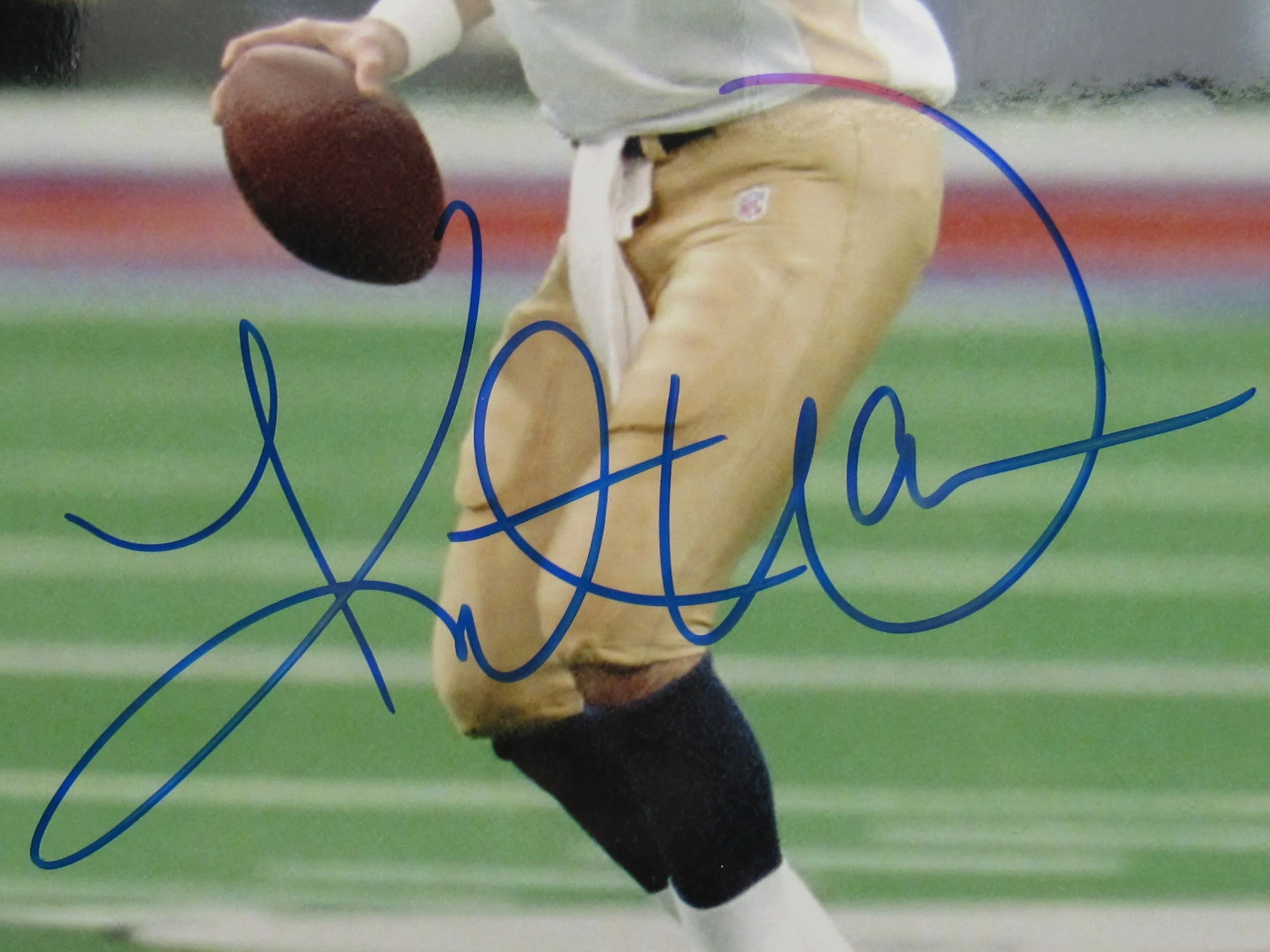 Kurt Warner Signed Auto 11x14 Photo JSA CM07414 - Image 2