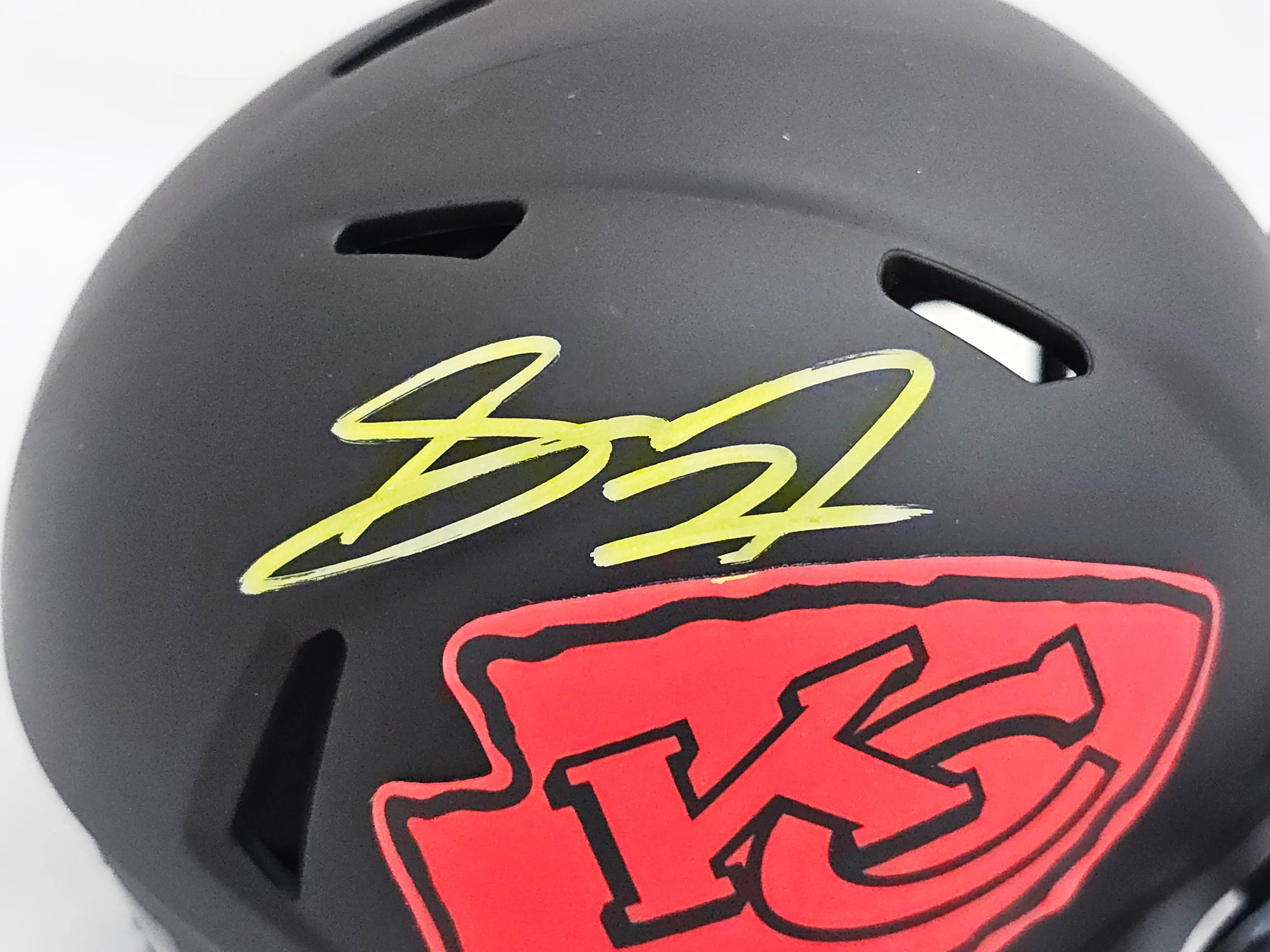 Skyy Moore Autographed Kansas City Chiefs Eclipse Black Speed Mini Helmet Beckett BAS Witness Stock #220531 - Image 2