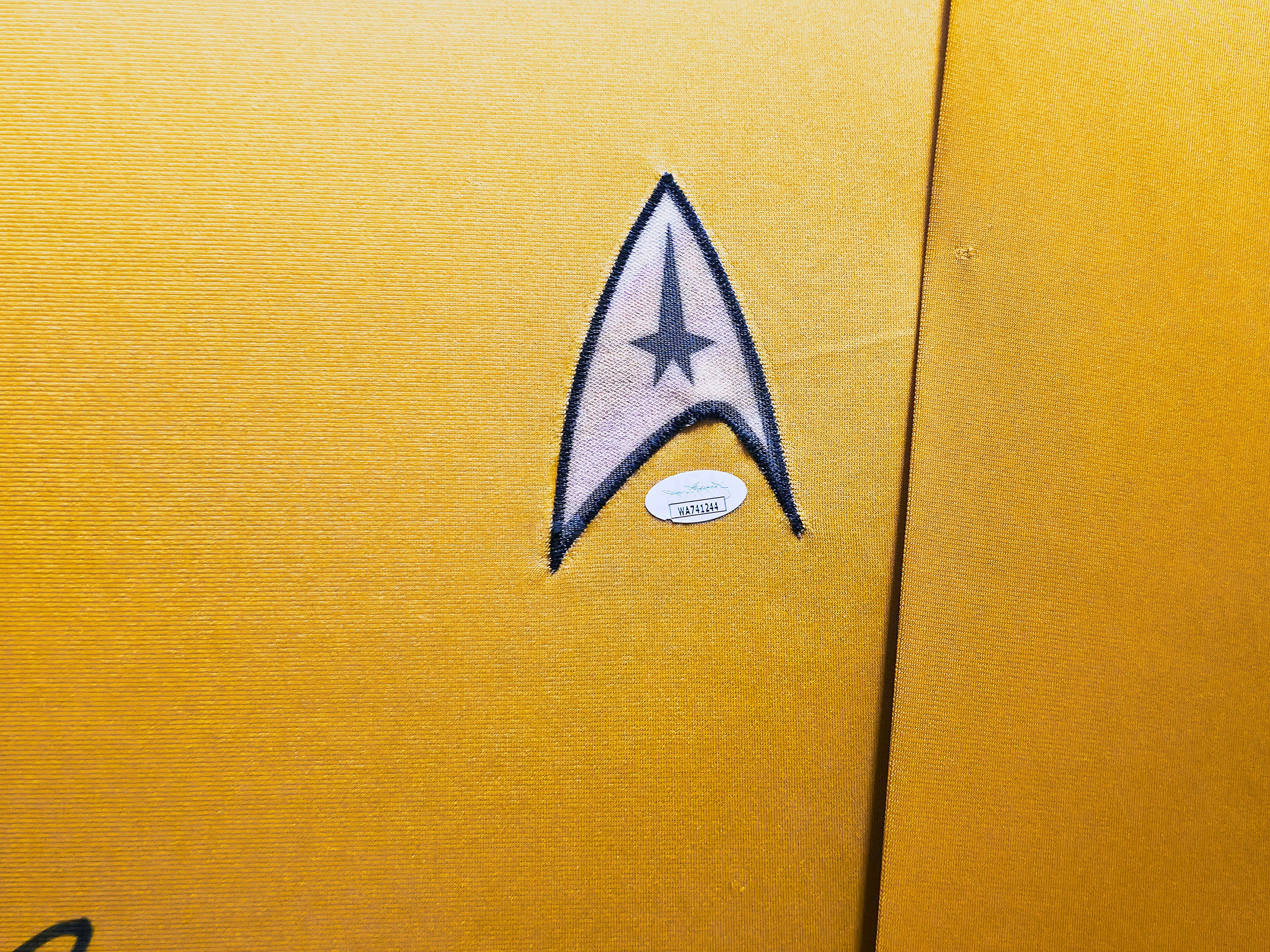 Star Trek William Shatner Autographed Framed Gold Uniform Jersey JSA Stock #256417 - Image 4