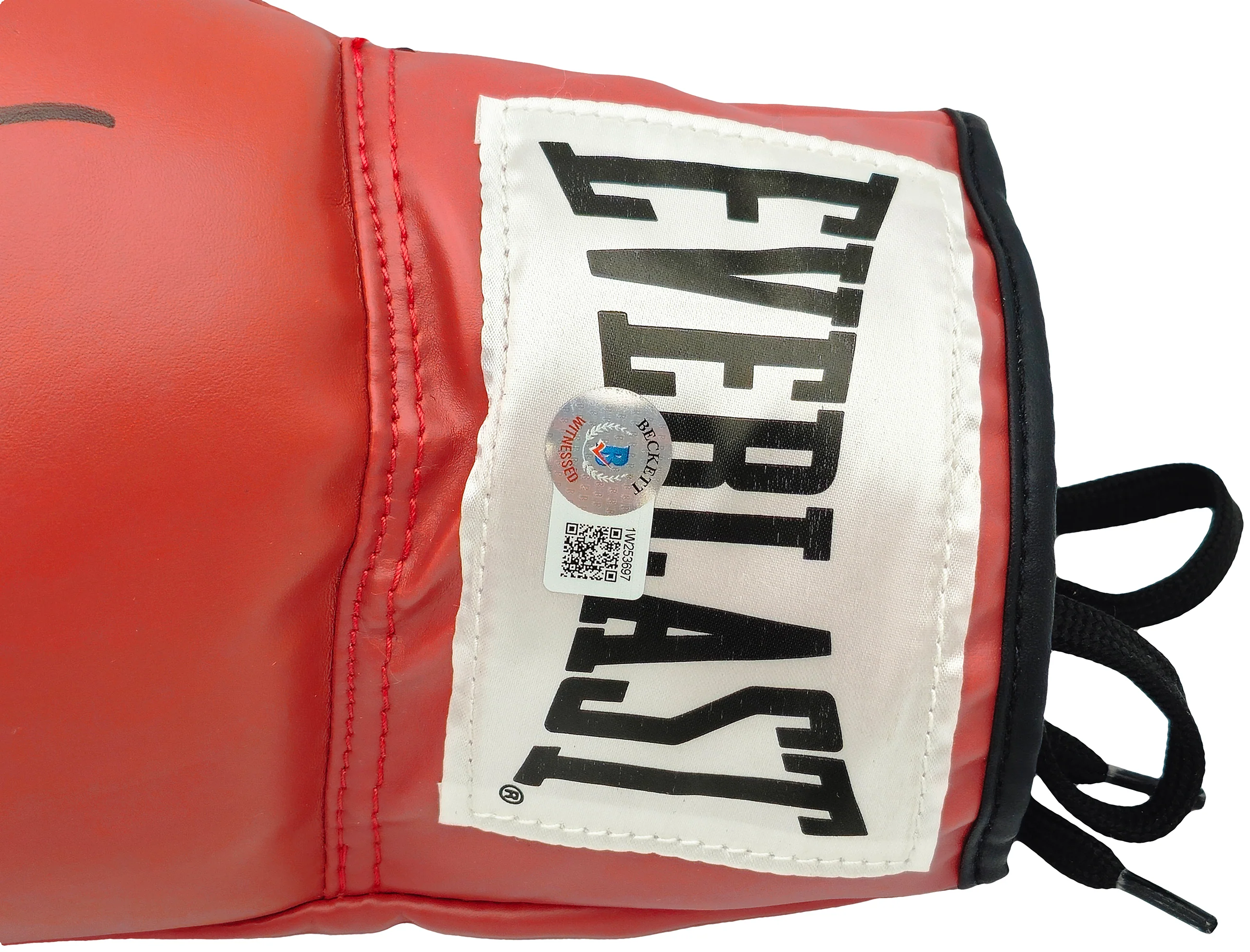 Sugar Ray Leonard Autographed Red Everlast Boxing Glove Left Handed LH Beckett BAS Witness Stock #227970 - Image 3