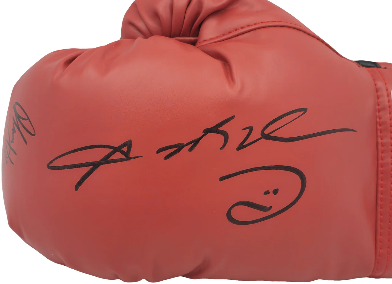 Sugar Ray Leonard & Thomas "Hitman" Hearns Autographed Red Everlast Boxing Glove LH JSA Stock #238354 - Image 3