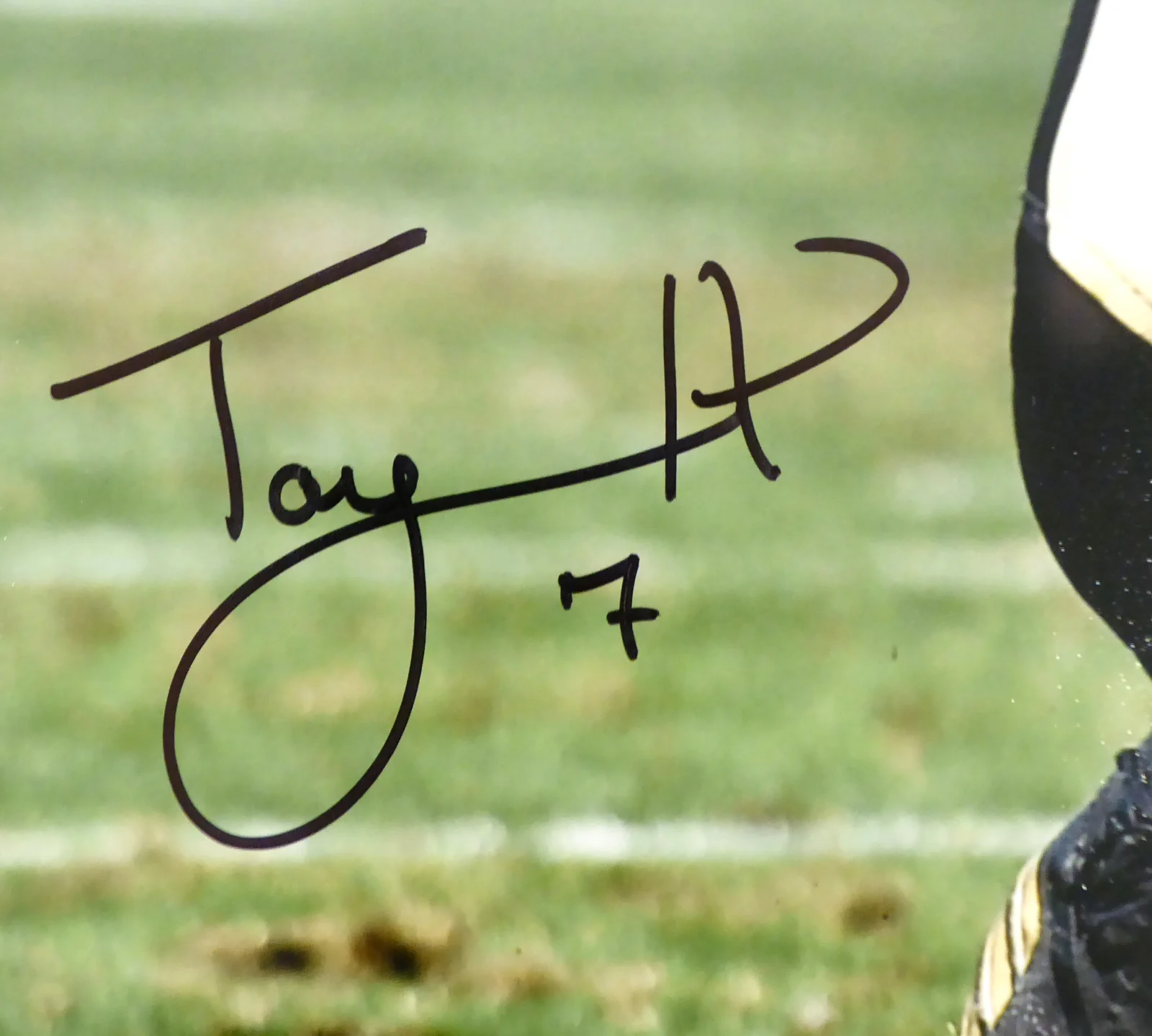 Taysom Hill Autographed 16x20 Photo New Orleans Saints Beckett BAS Stock #177452 - Image 2
