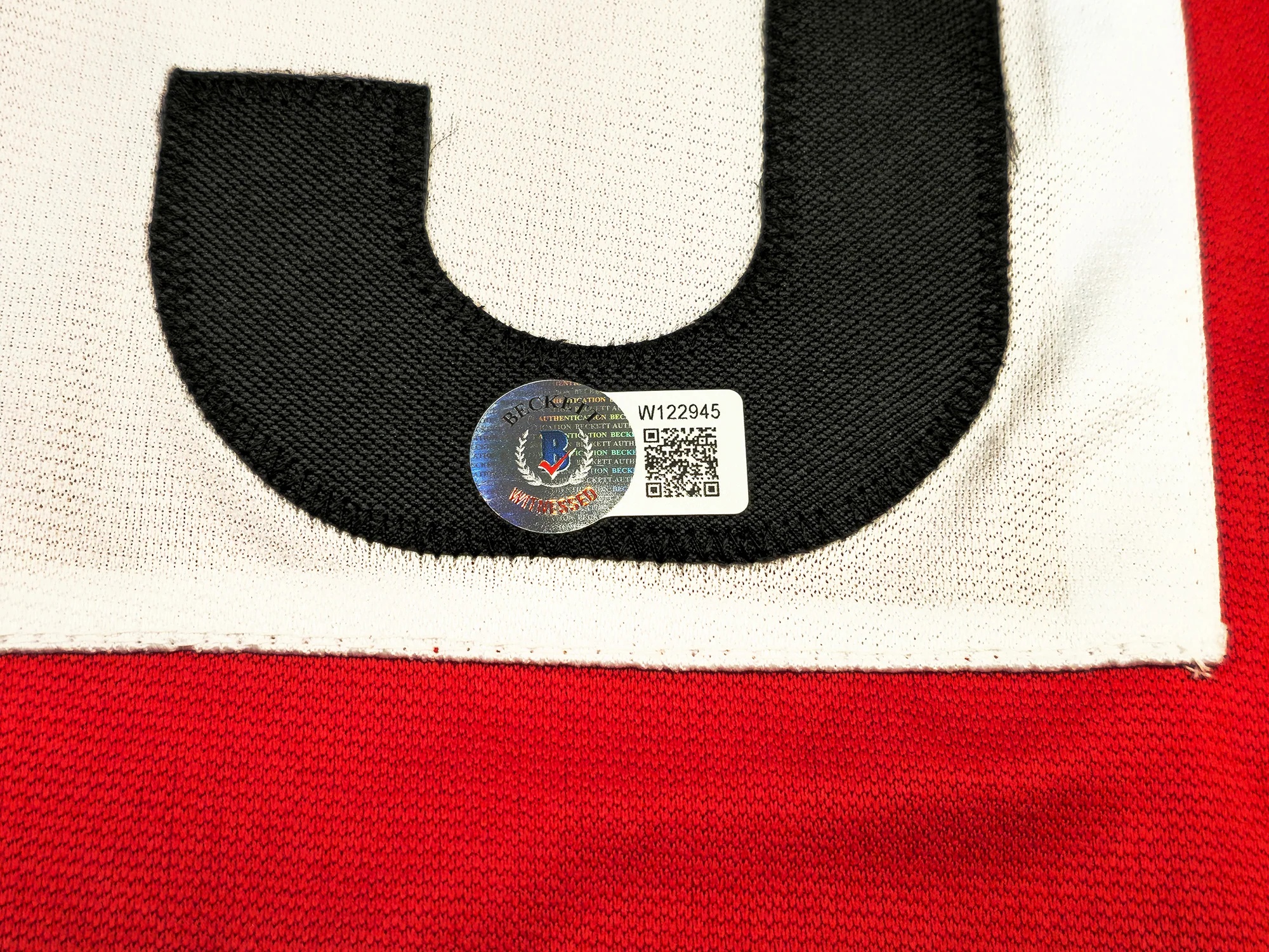 Team USA Carl Lewis Autographed Red, White and Blue Jersey Beckett BAS Witness Stock #227966 - Image 5