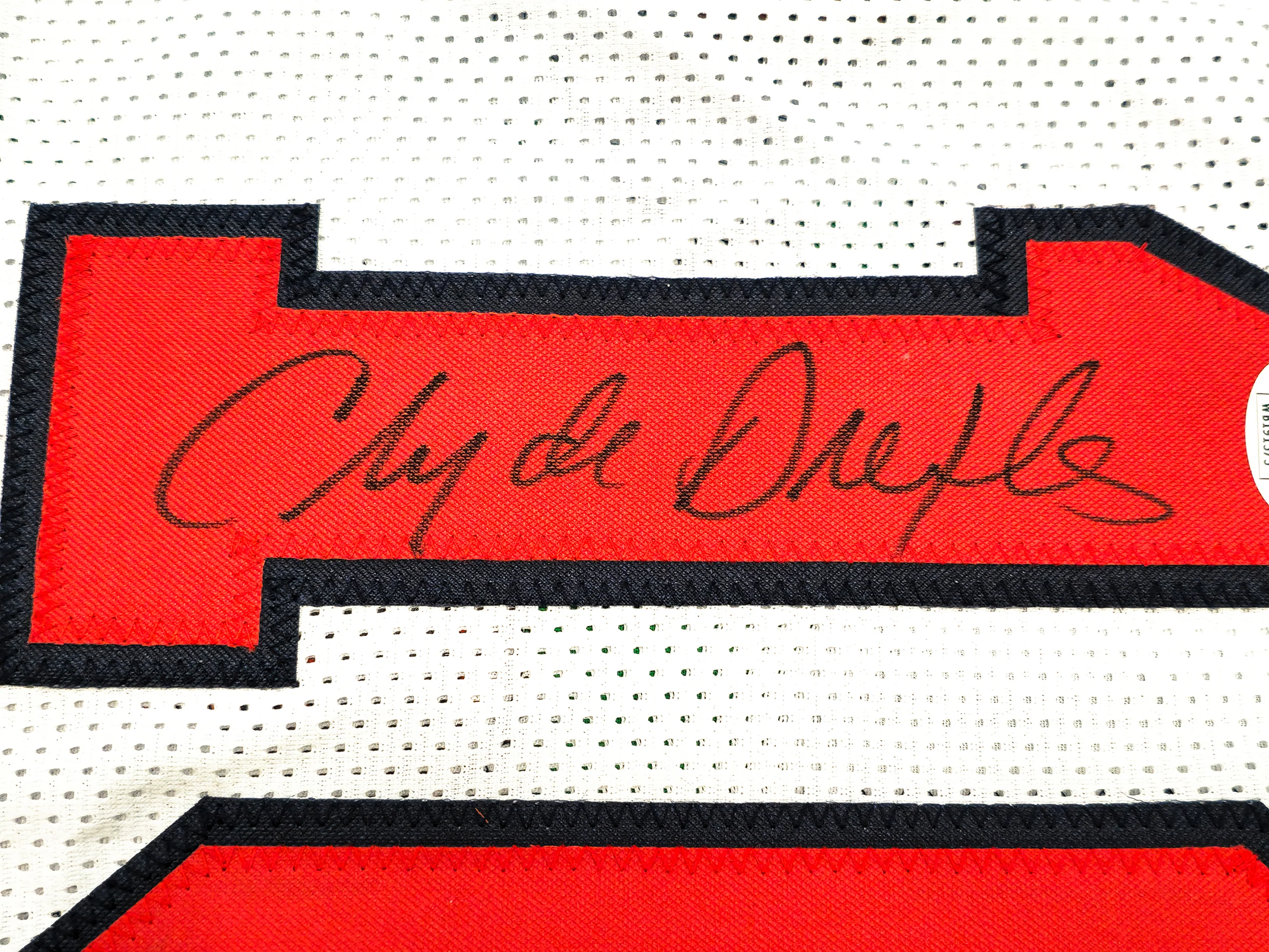 Team USA Clyde Drexler Autographed White Jersey JSA Stock #228813 - Image 4