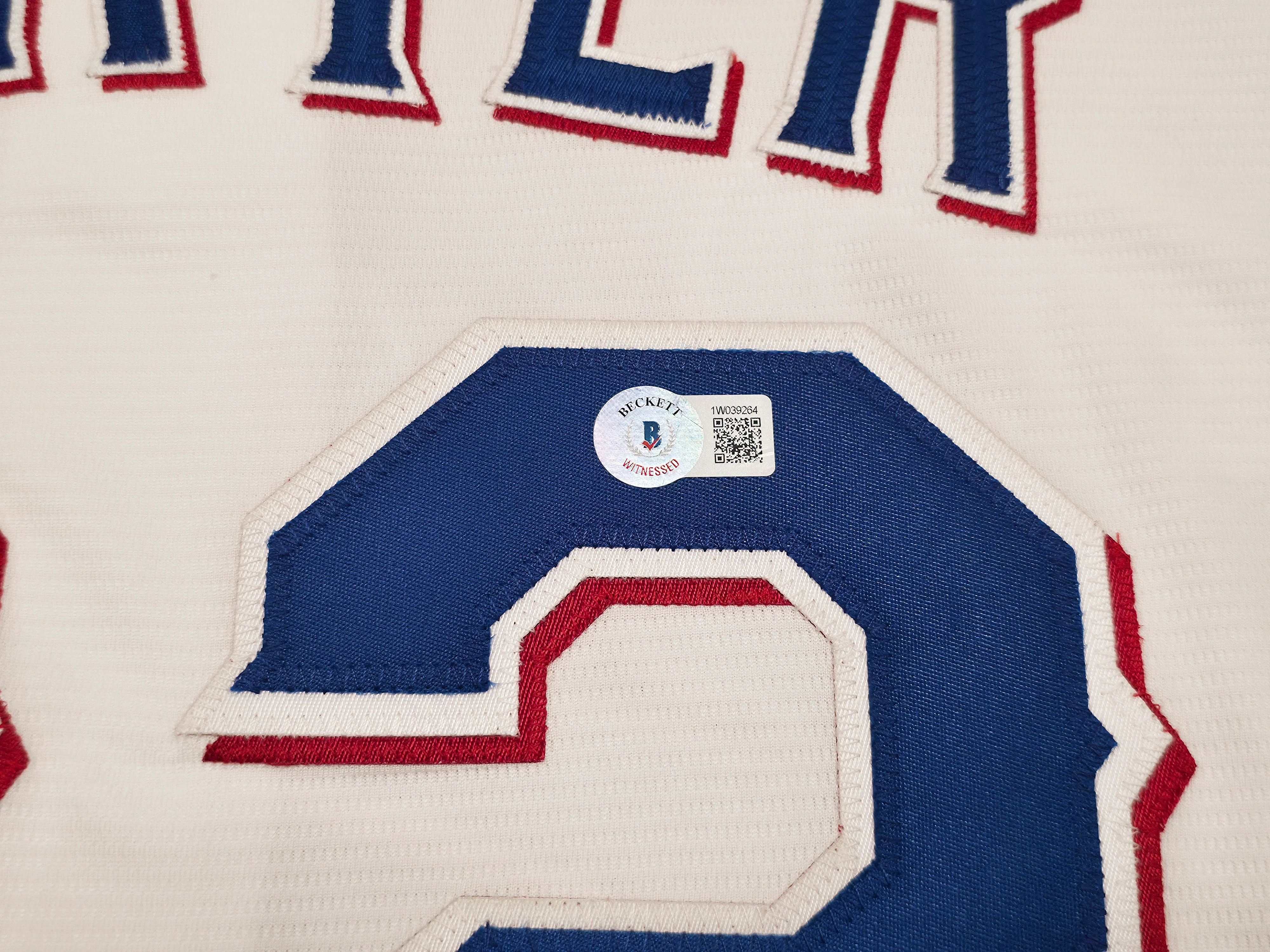 Texas Rangers Evan Carter Autographed White Nike Jersey Size M "23 WS Champs" Beckett BAS Witness Stock #252436 - Image 5
