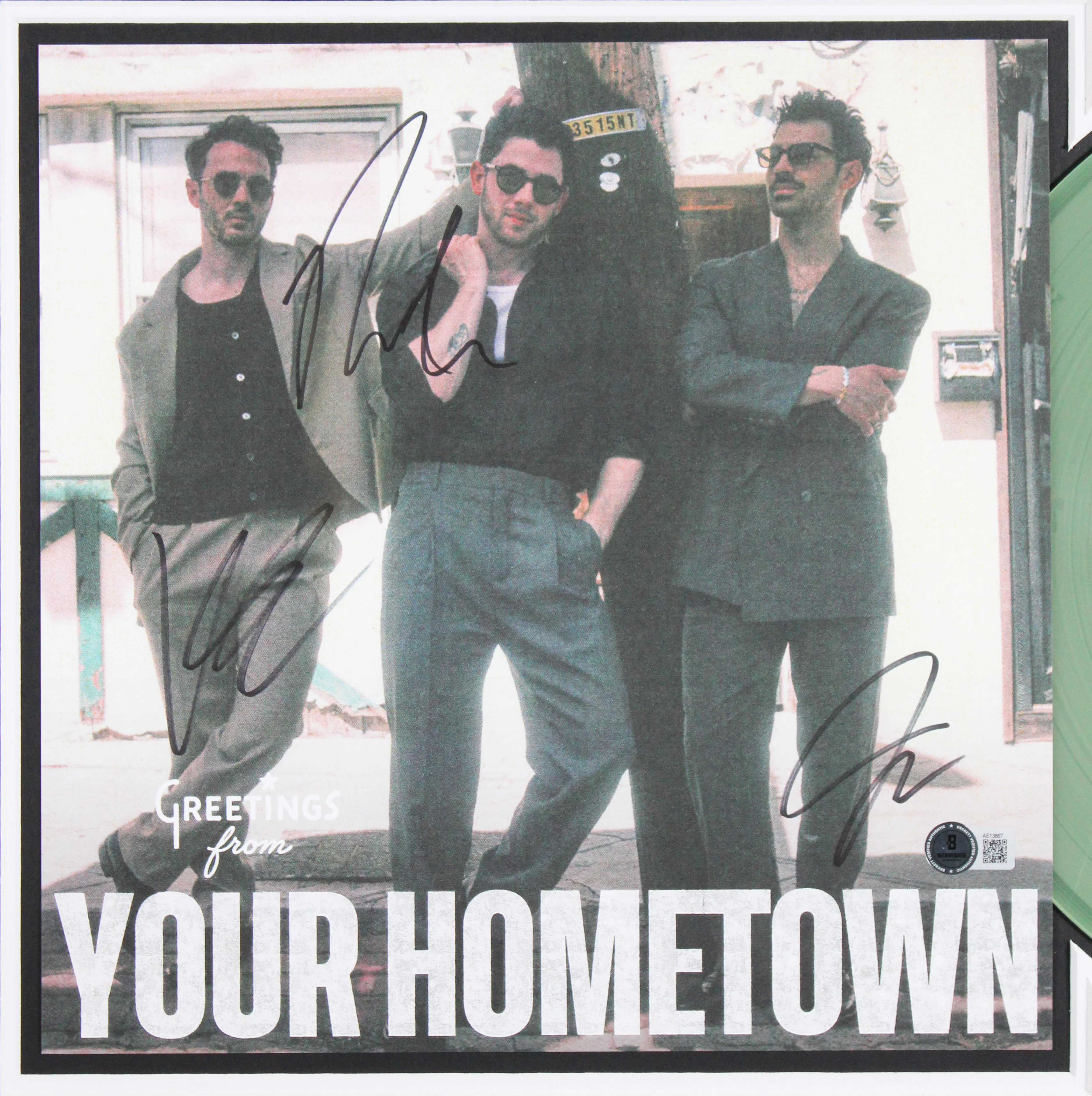 The Jonas Brothers (3) Nick, Joe & Kevin Signed & Framed Hometown Album Flat BAS - Image 3