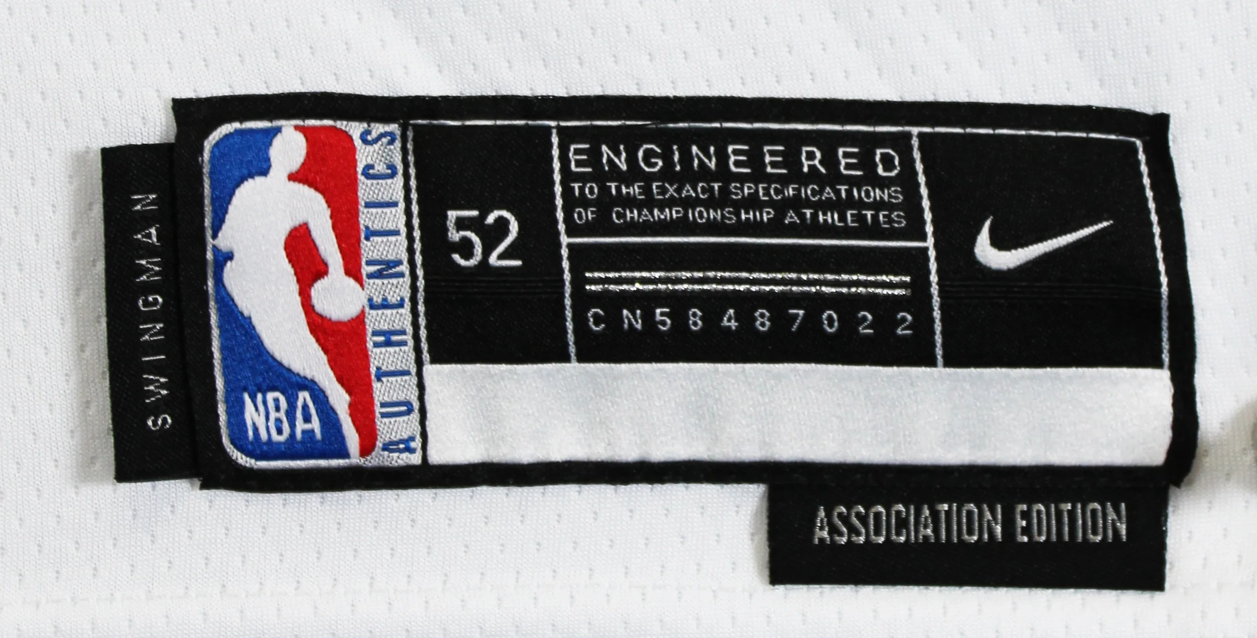 Thunder Shai Gilgeous-Alexander Signed White Nike Swingman Jersey BAS #BV56499 - Image 8