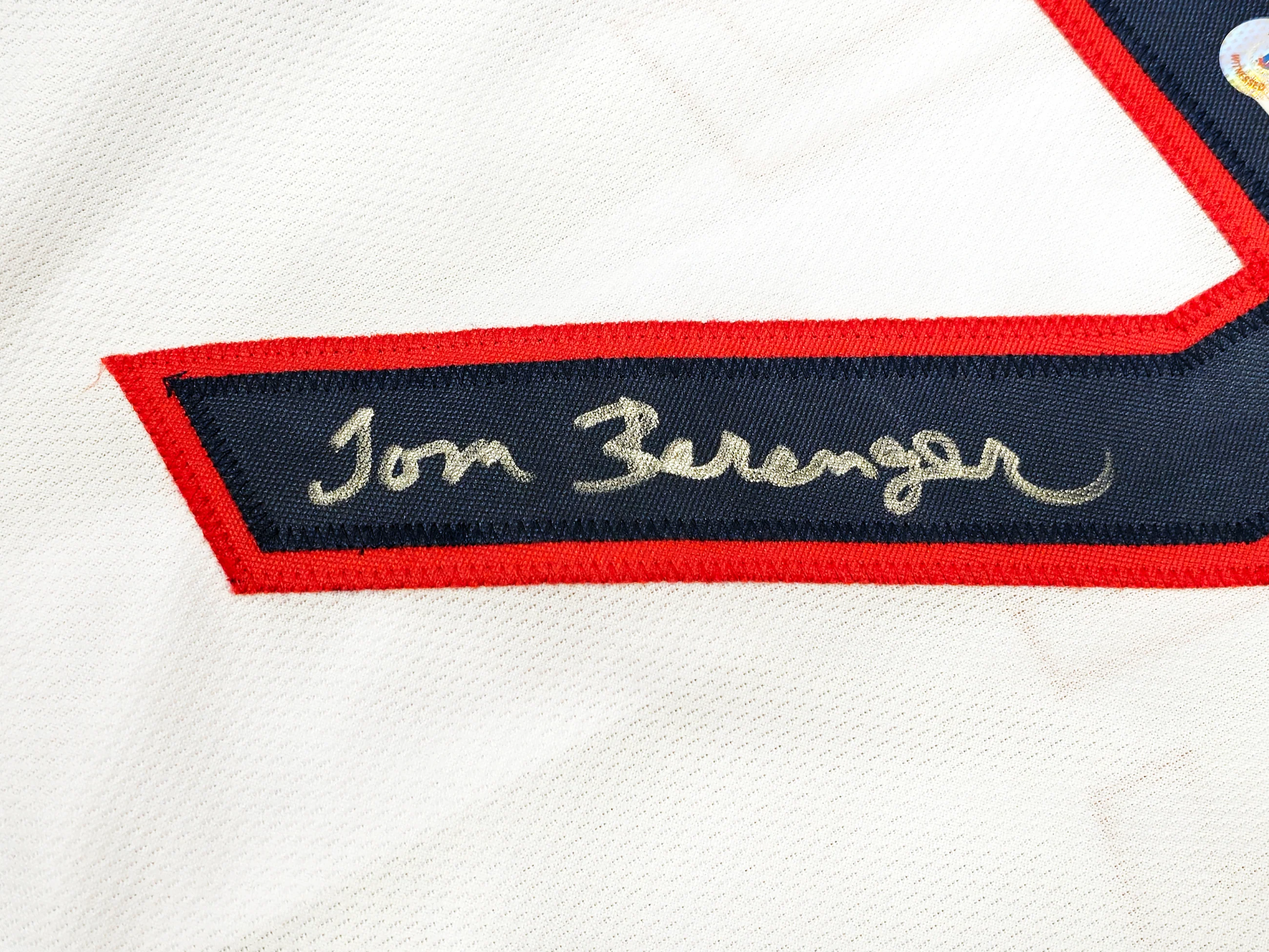 Tom Berenger Autographed White Jersey Major League Jake Taylor Beckett BAS Witness Stock #221302 - Image 4