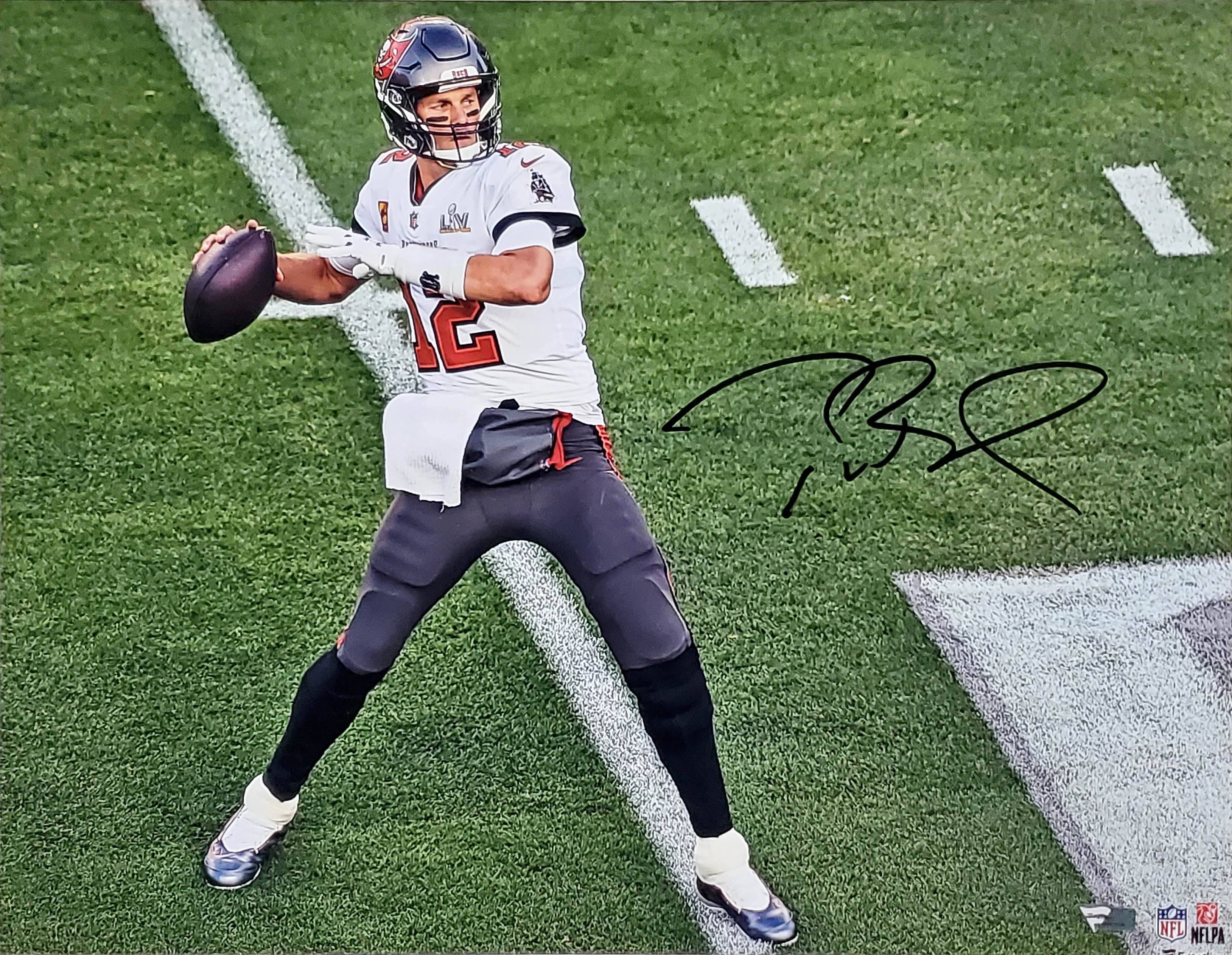 Tom Brady Autographed Framed 16x20 Photo Tampa Bay Buccaneers Super Bowl LV Fanatics Holo Stock #197158 - Image 2