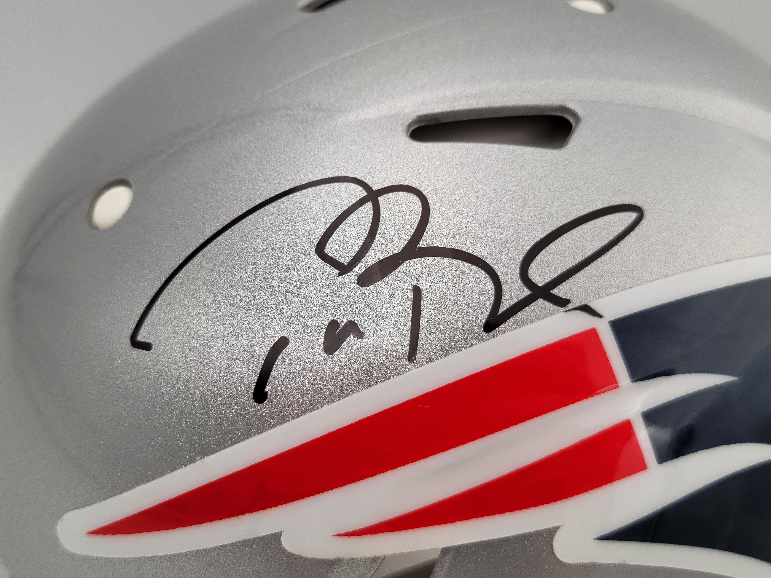 Tom Brady Autographed New England Patriots Silver Full Size Authentic Speed Helmet Fanatics Holo Stock #202345 - Image 2