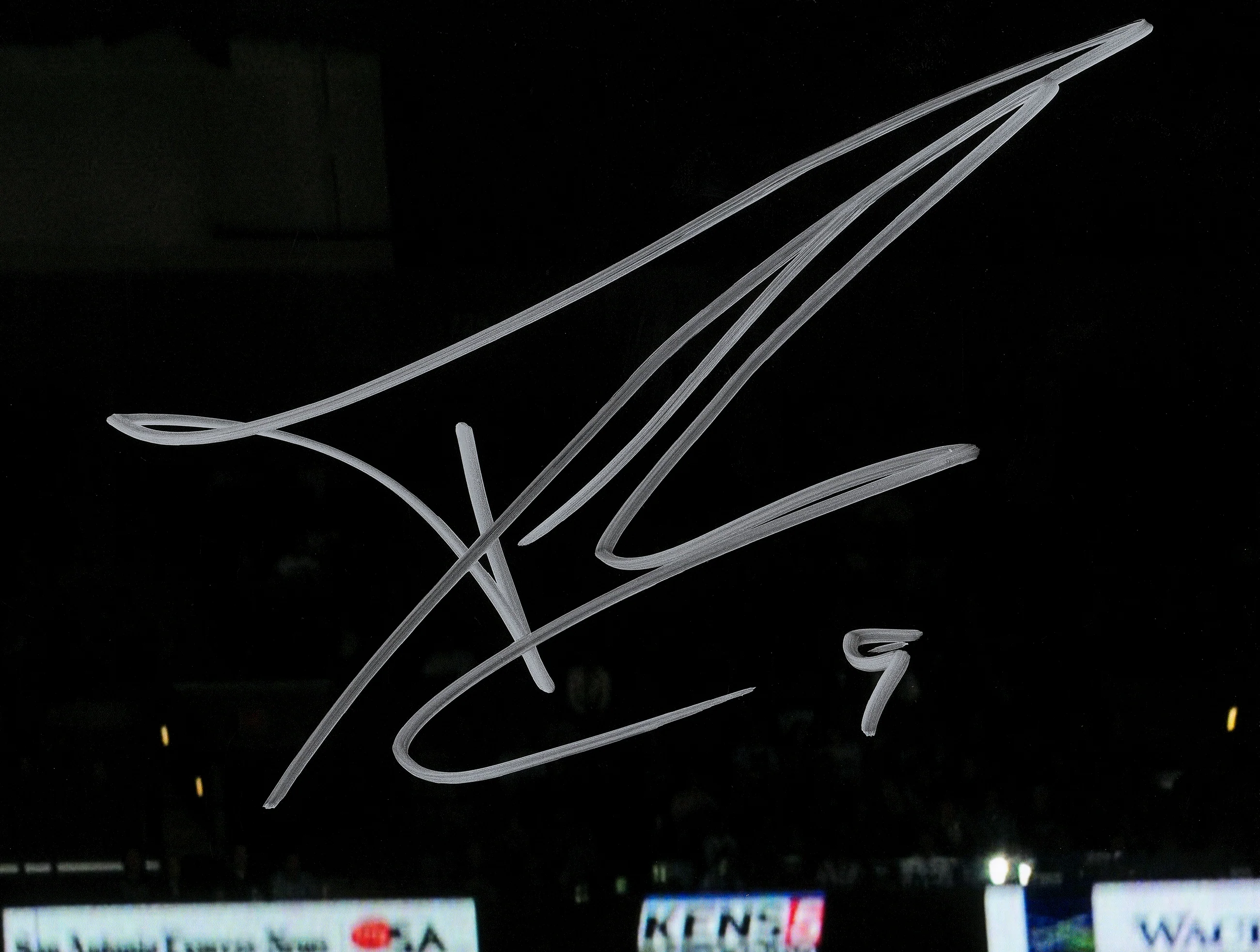 Tony Parker Autographed 16x20 Photo San Antonio Spurs Beckett BAS Witness Stock #222825 - Image 2