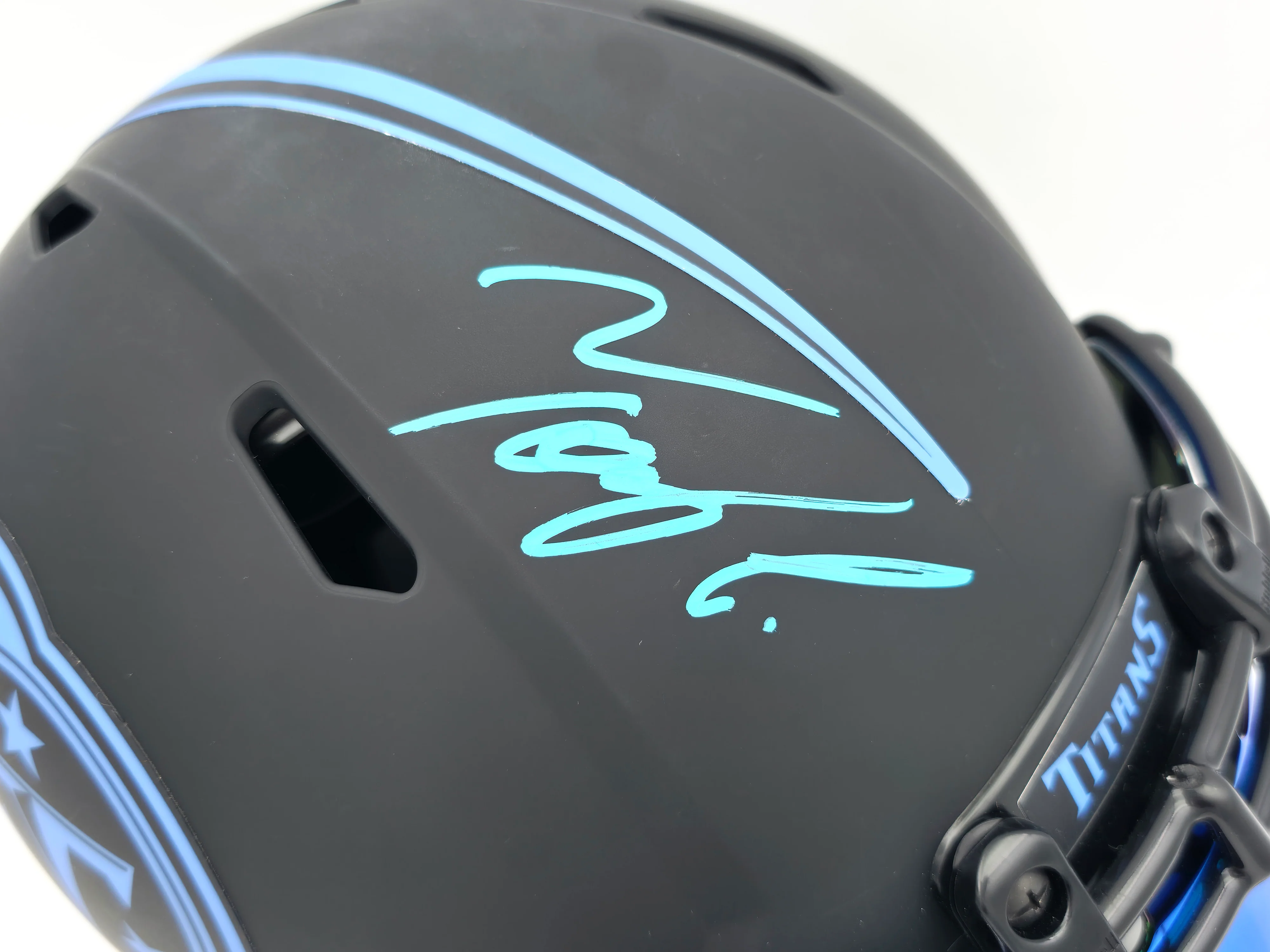 Tony Pollard Autographed Tennessee Titans Eclipse Black Full Size Speed Authentic Helmet Beckett BAS Witness #1W983523 - Image 2