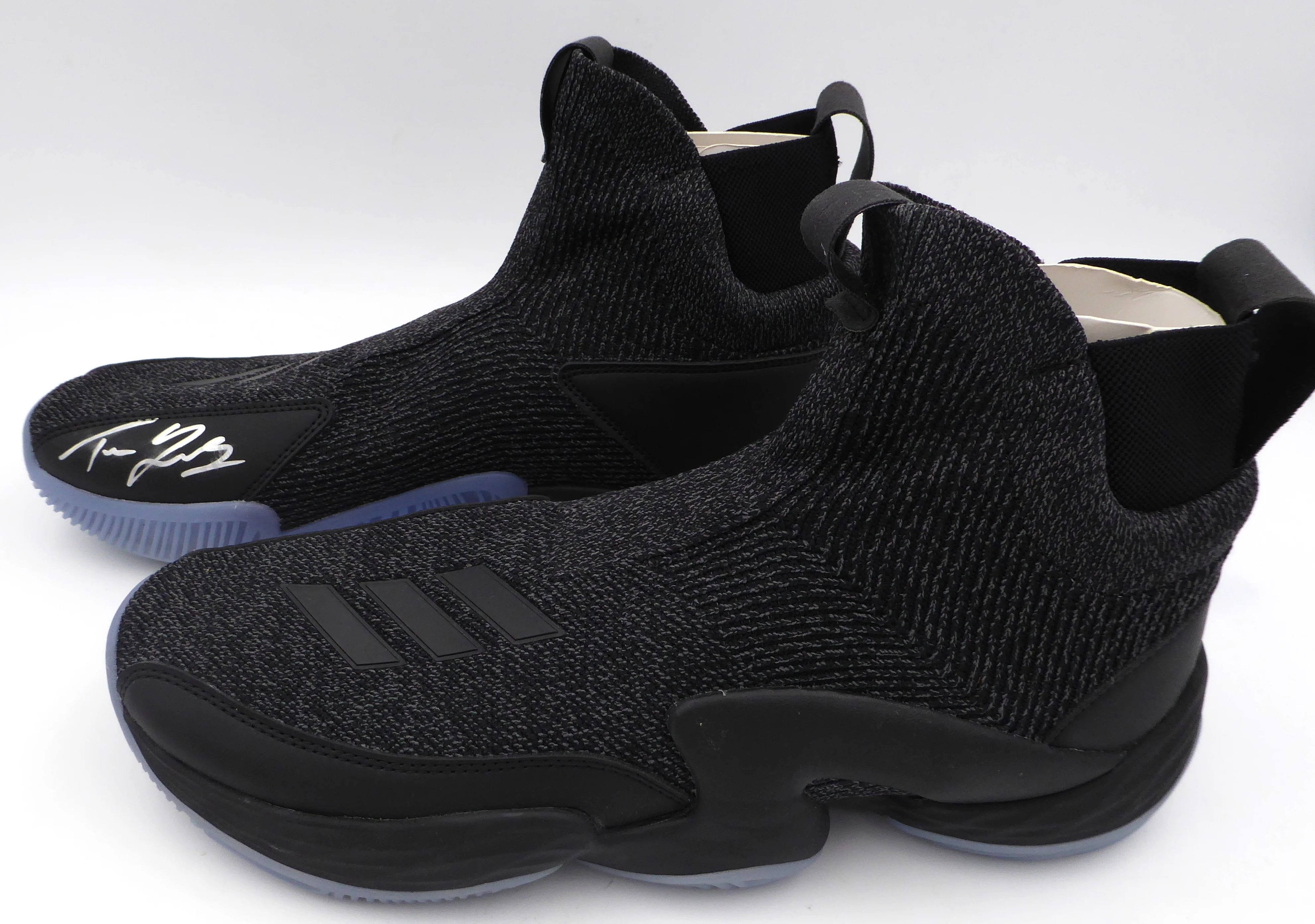 Trae Young Autographed Black Adidas Shoe Atlanta Hawks Light Strike Size 12.5 (Smudged) Beckett BAS QR #BL93437 - Image 5