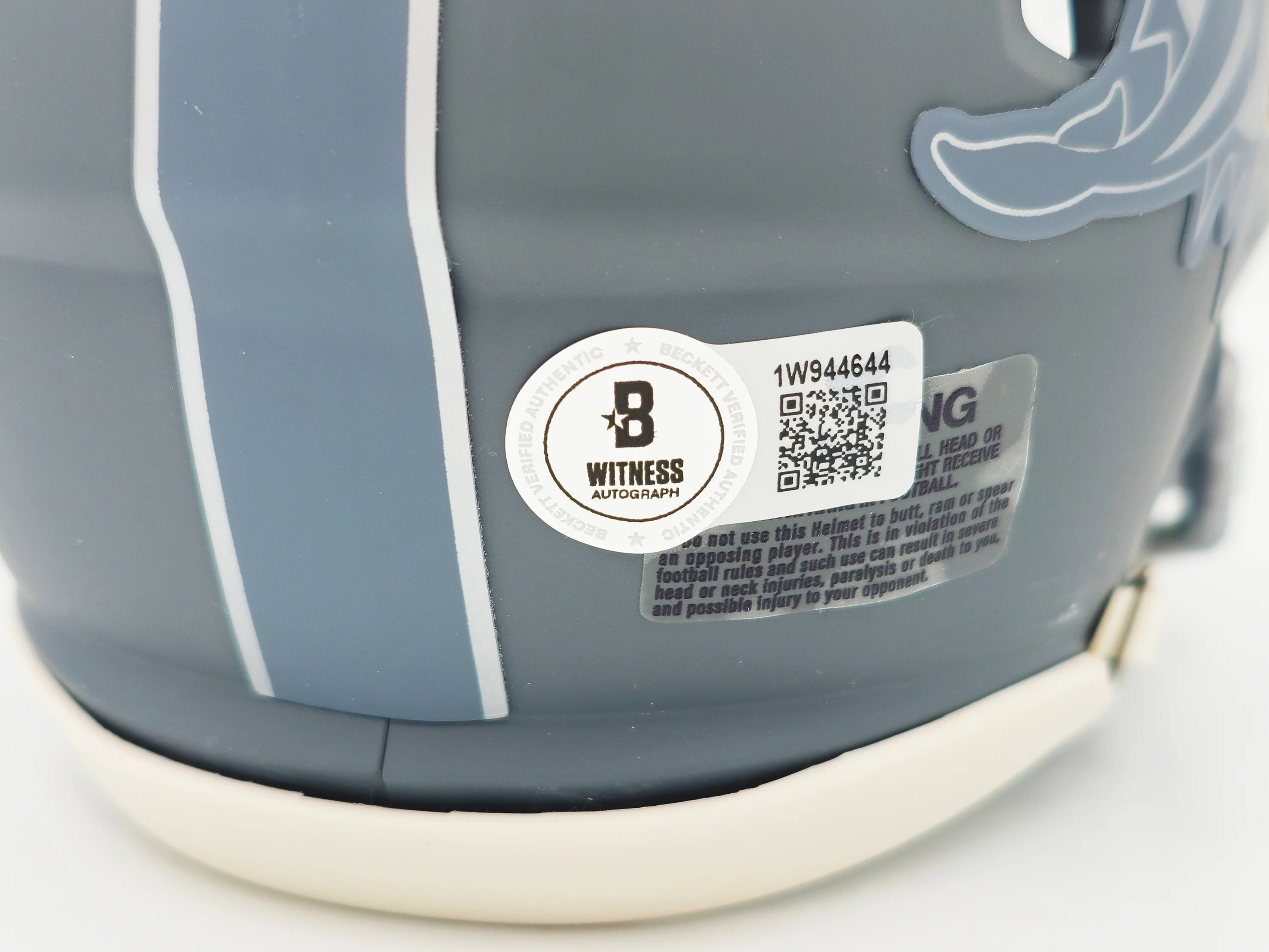 Tyreek Hill Autographed Miami Dolphins Slate Gray Speed Mini Helmet Beckett BAS Witness Stock #233362 - Image 5