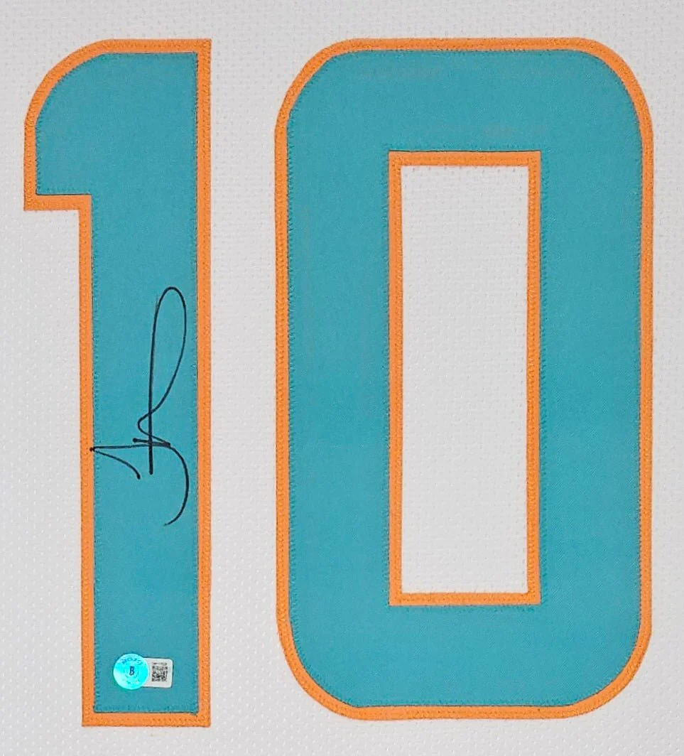 Tyreek Hill Miami Signed Framed Custom White Football Jersey BAS ITP - Image 2