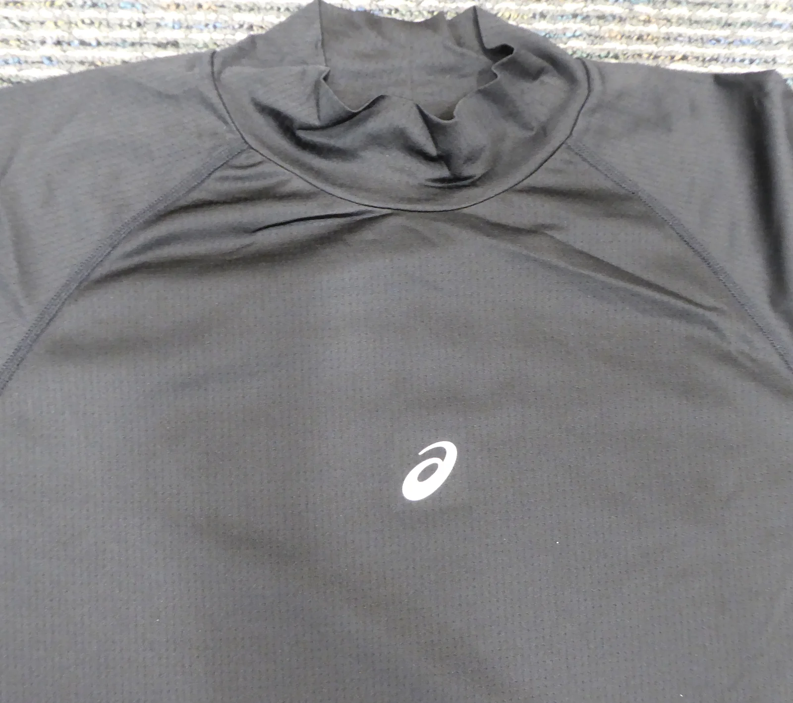 Unsigned Ichiro Suzuki Seattle Mariners Black Short Sleeve Game Used Asics Under Shirt IS Holo Stock #179834 - Image 2