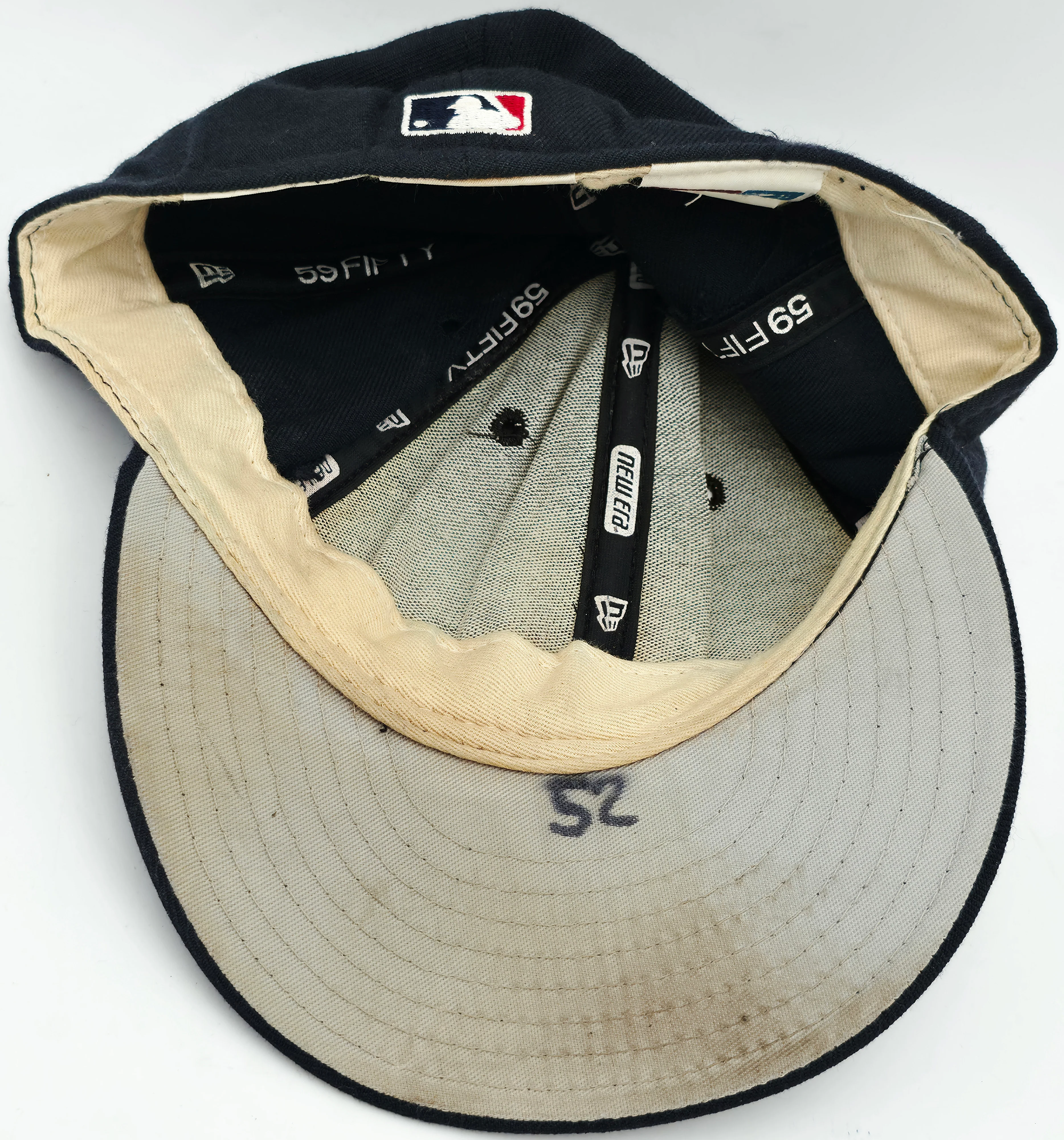 Unsigned Minnesota Twins 2005 Game Used Hat SKU #254184 - Image 4