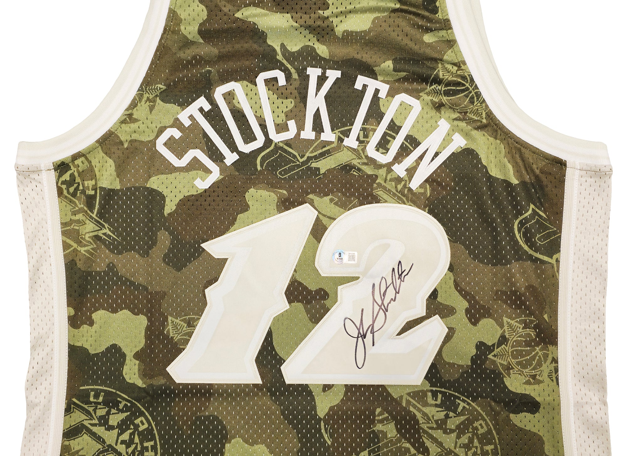 Utah Jazz John Stockton Autographed Green Authentic Mitchell & Ness 1998-99 Hardwood Classic Swingman Ghost Camo Jersey Size XL Beckett BAS Witness Stock #224349 - Image 3