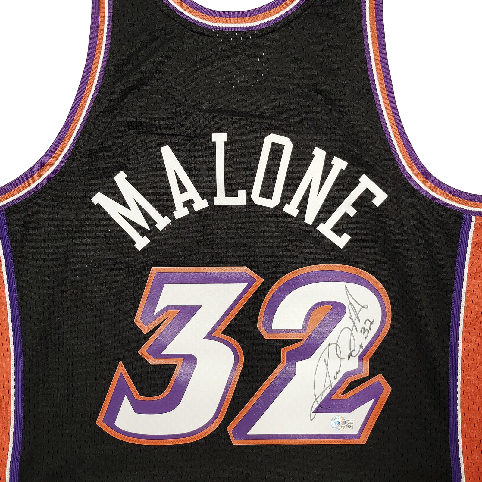 Utah Jazz Karl Malone Autographed Black Authentic Mitchell & Ness Jersey Size L Beckett BAS Witness Stock #211878 - Image 3