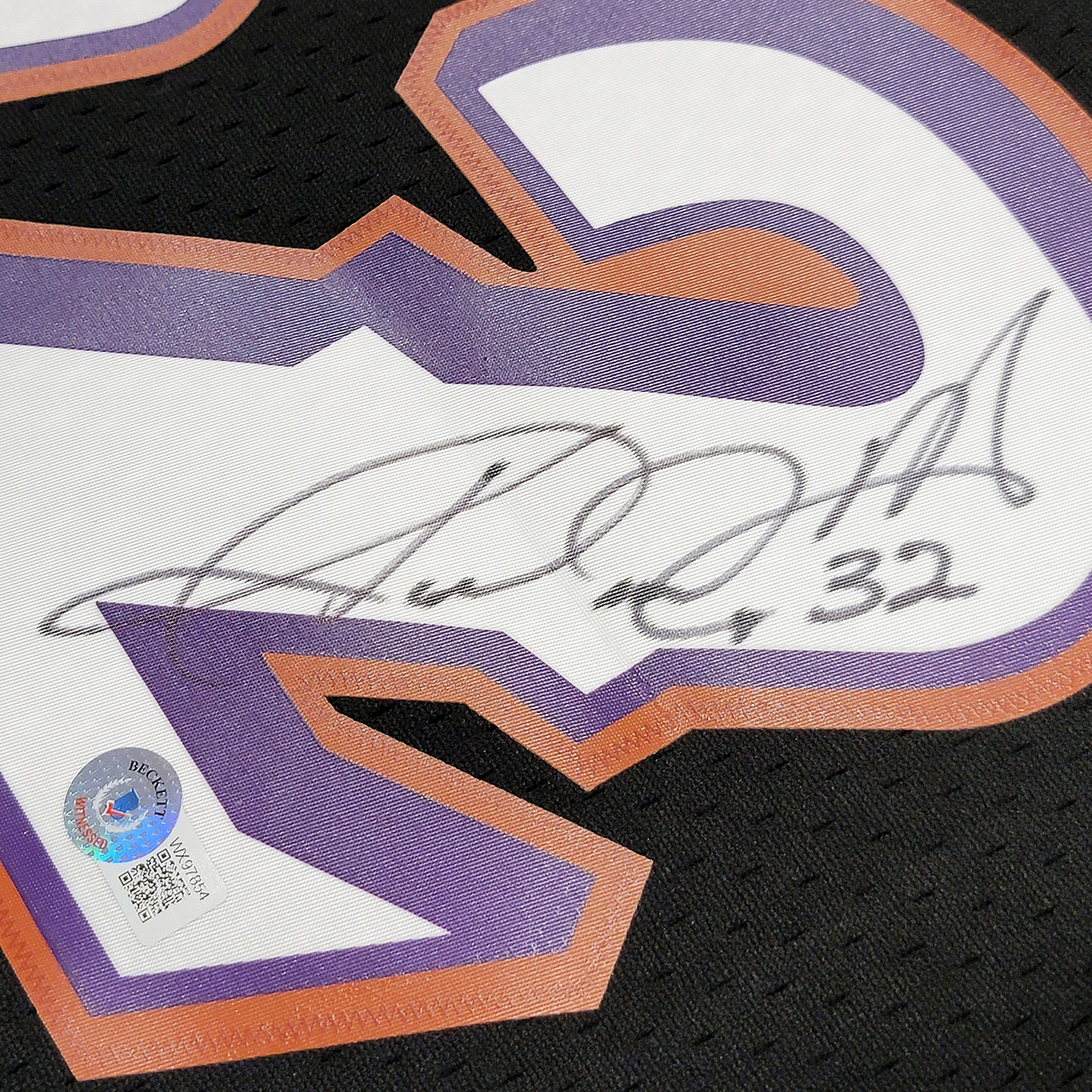 Utah Jazz Karl Malone Autographed Black Authentic Mitchell & Ness Jersey Size L Beckett BAS Witness Stock #211878 - Image 4