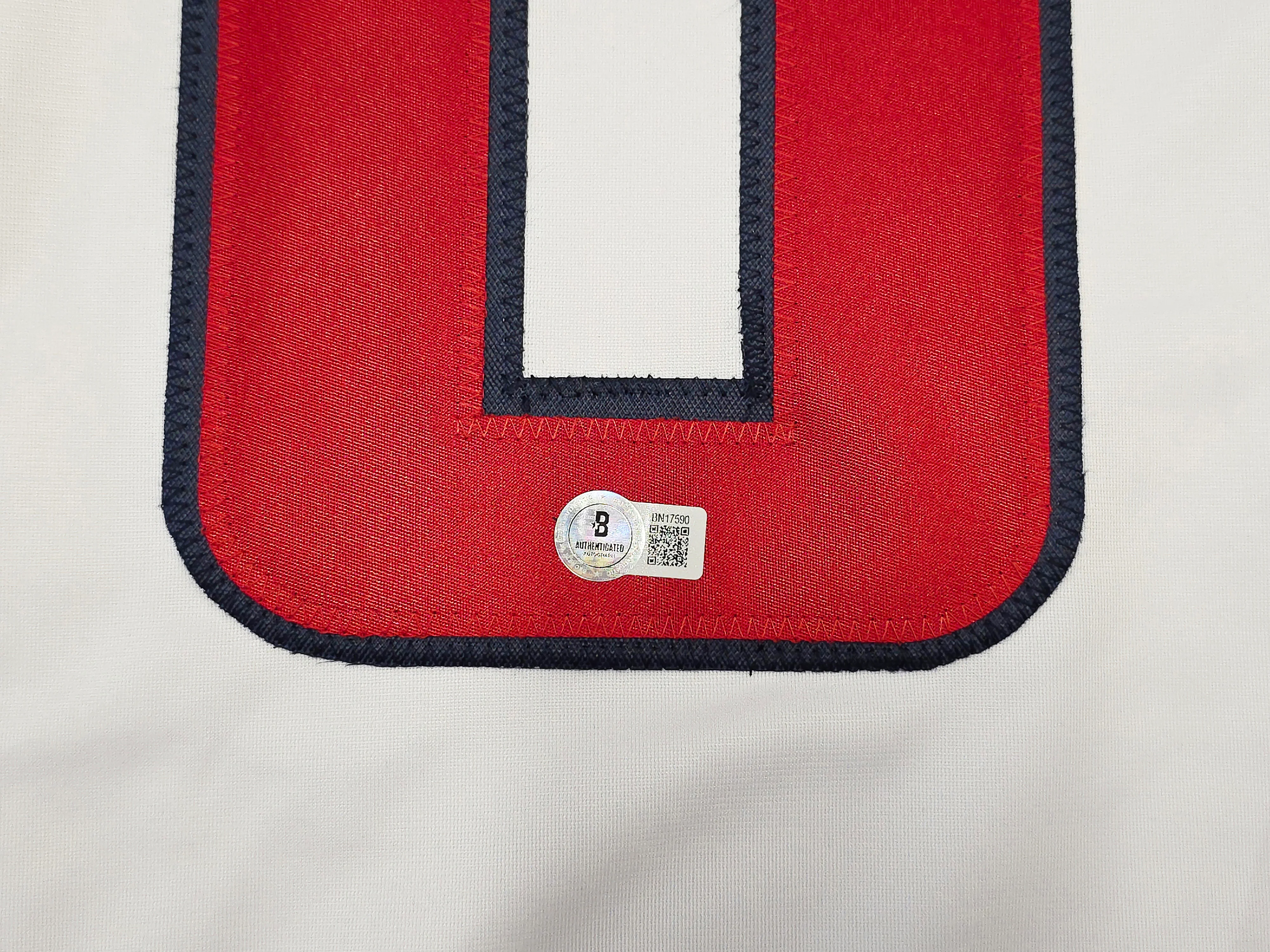 Washington Capitals Alex Ovechkin Autographed White Jersey Beckett BAS QR Stock #261918 - Image 4