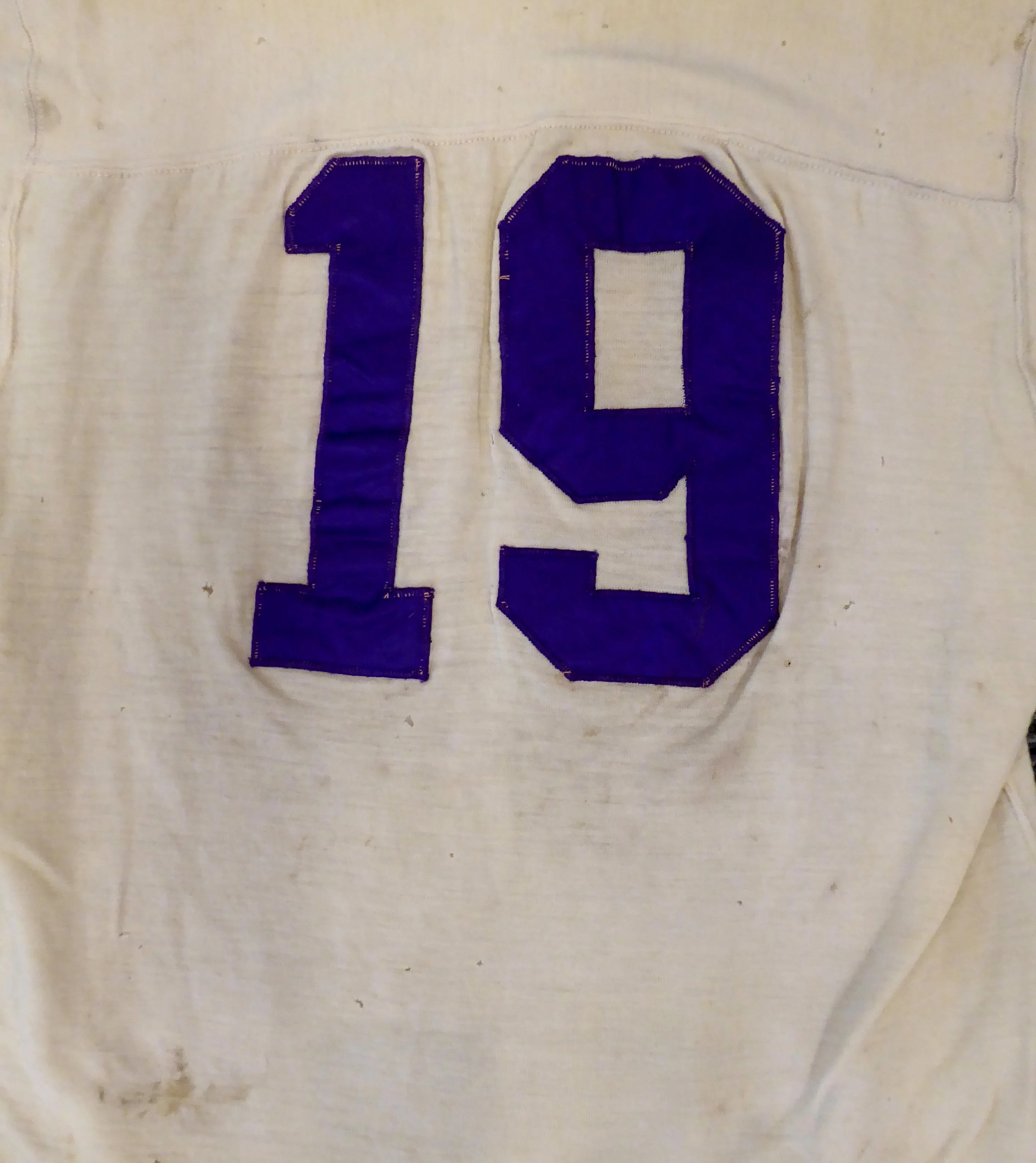 Washington Huskies Bill Early Circa 1949-1951 Game Used White Jersey Unsigned SKU #193839 - Image 2