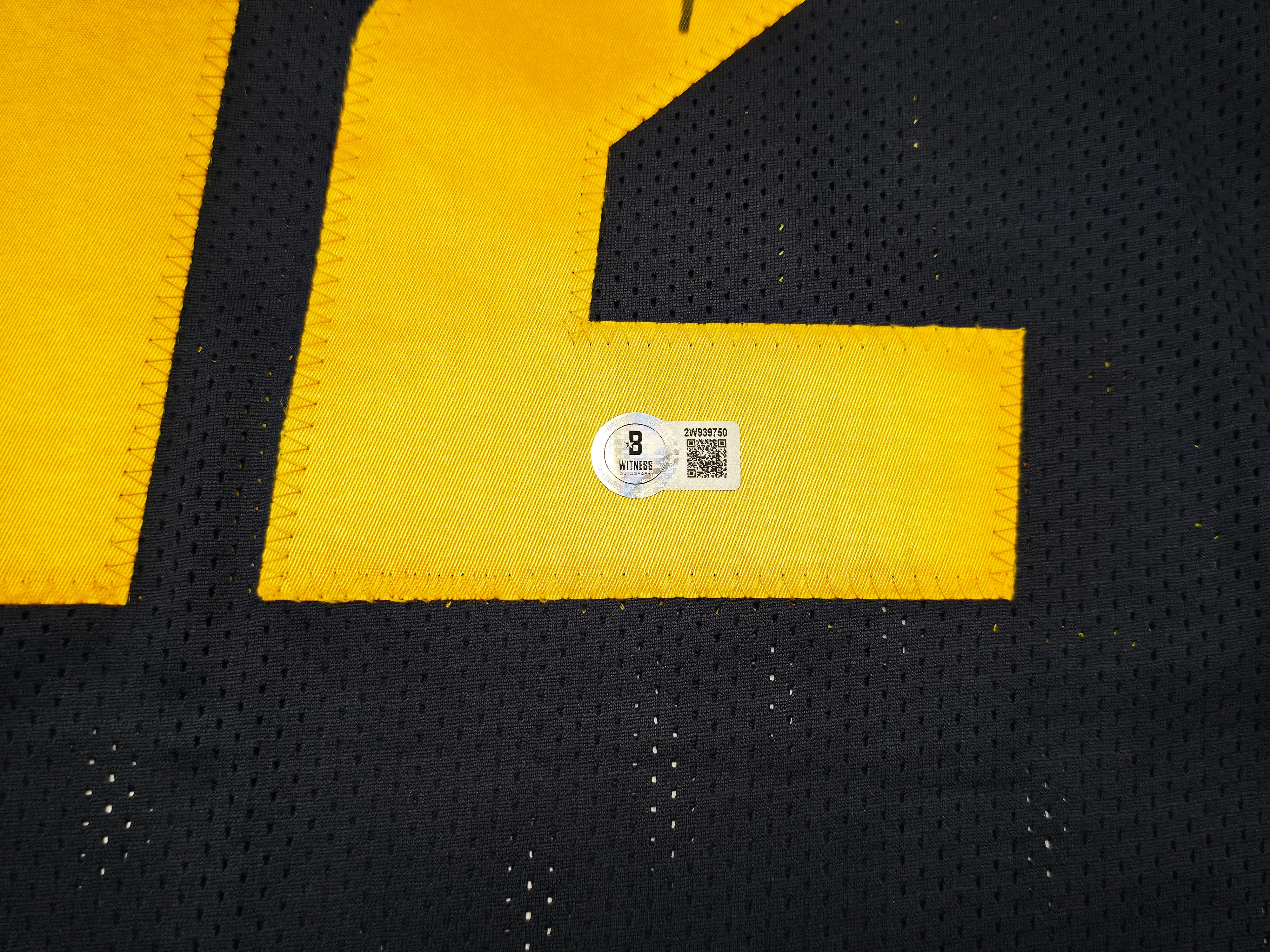 West Virginia Mountaineer Geno Smith Autographed Blue Jersey Beckett BAS Witness Stock #254165 - Image 3