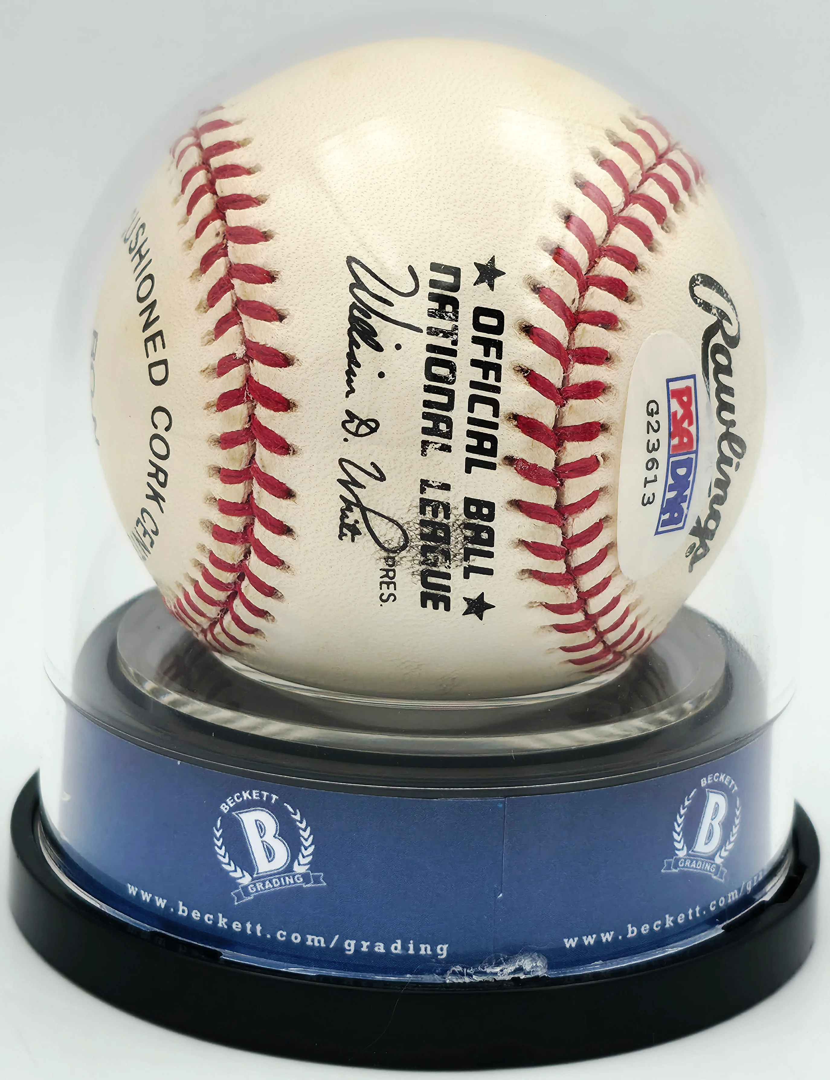 Willie Mays Autographed Official NL Baseball San Francisco Giants Auto Grade Mint 9 PSA/DNA & Beckett BAS #18285567 - Image 2